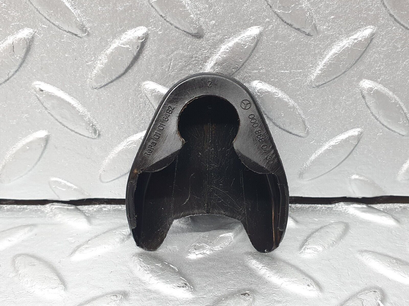 40768 Mercedes-Benz W123 300D Seat Belt Plastic Cap 0008680430