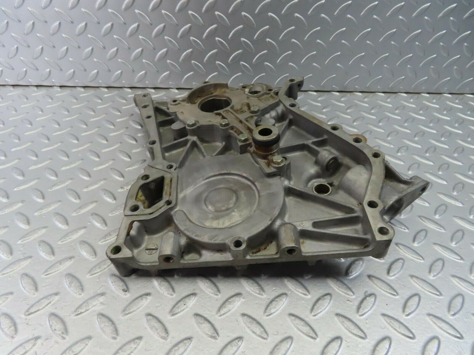 10138 Mercedes-Benz C123 230CE Coupe Engine Timing - Oil Pump Cover 1020150001