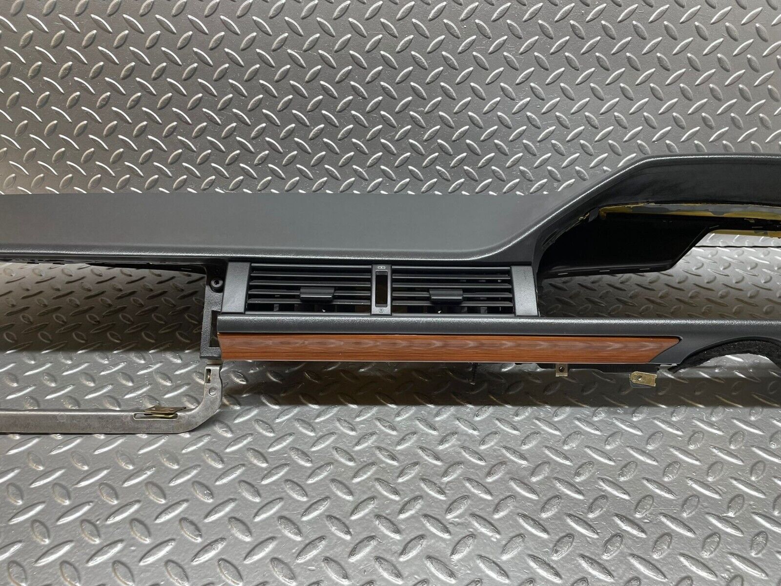 29197 Mercedes-Benz W124 230E Dashboard Black