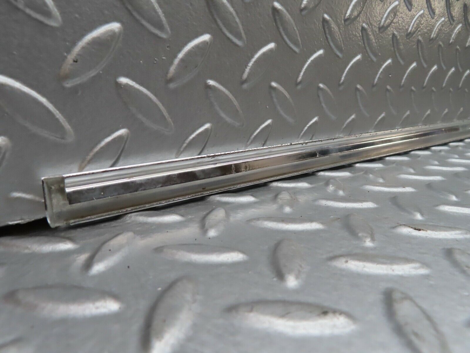 21039 Mercedes-Benz W123 230E Rear Right Door Chrome Moulding Trim