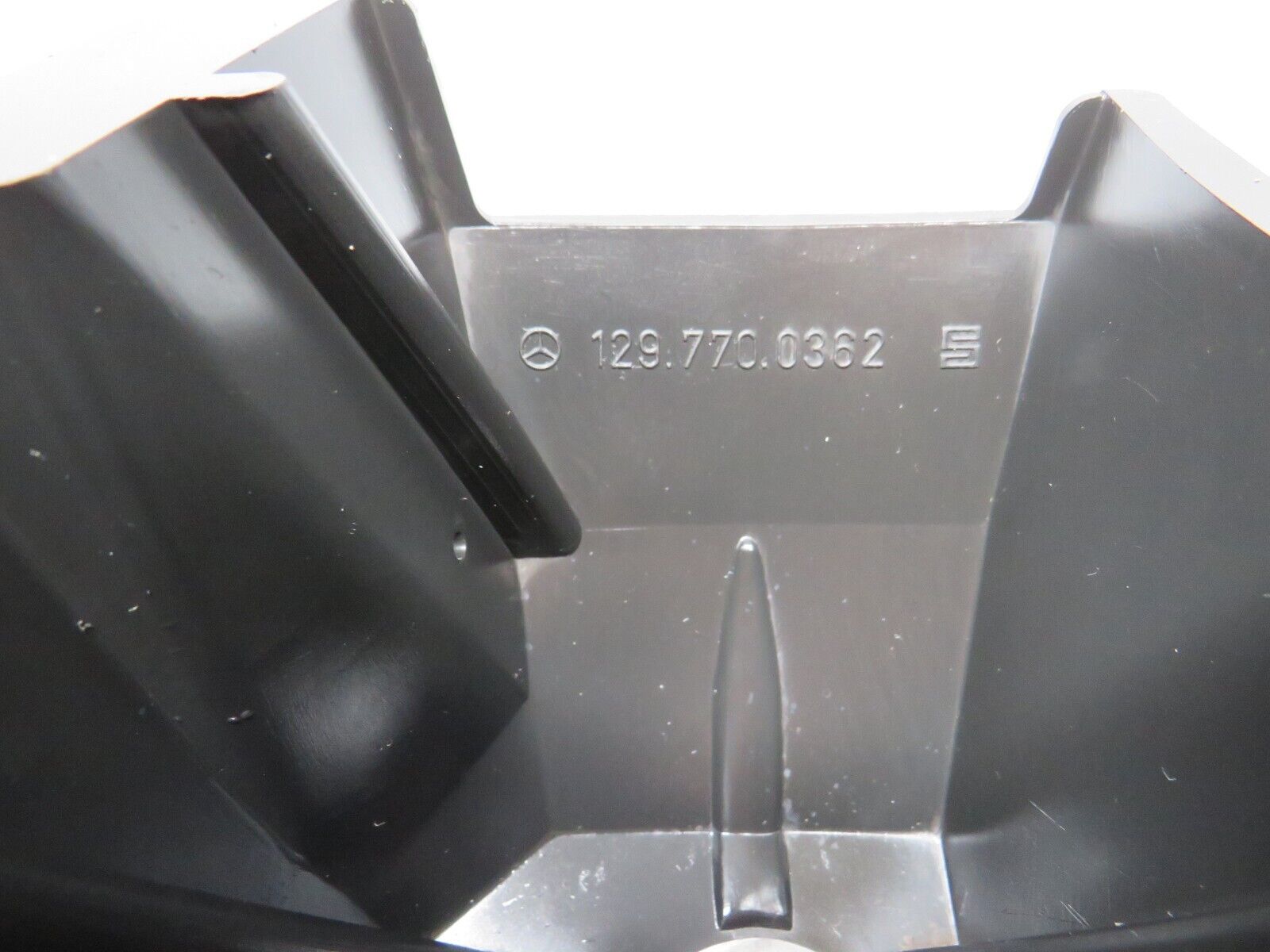 38404 Mercedes-Benz R129 280SL Coupe Roof Folding Lift Cylinder Cover Left 1297700362