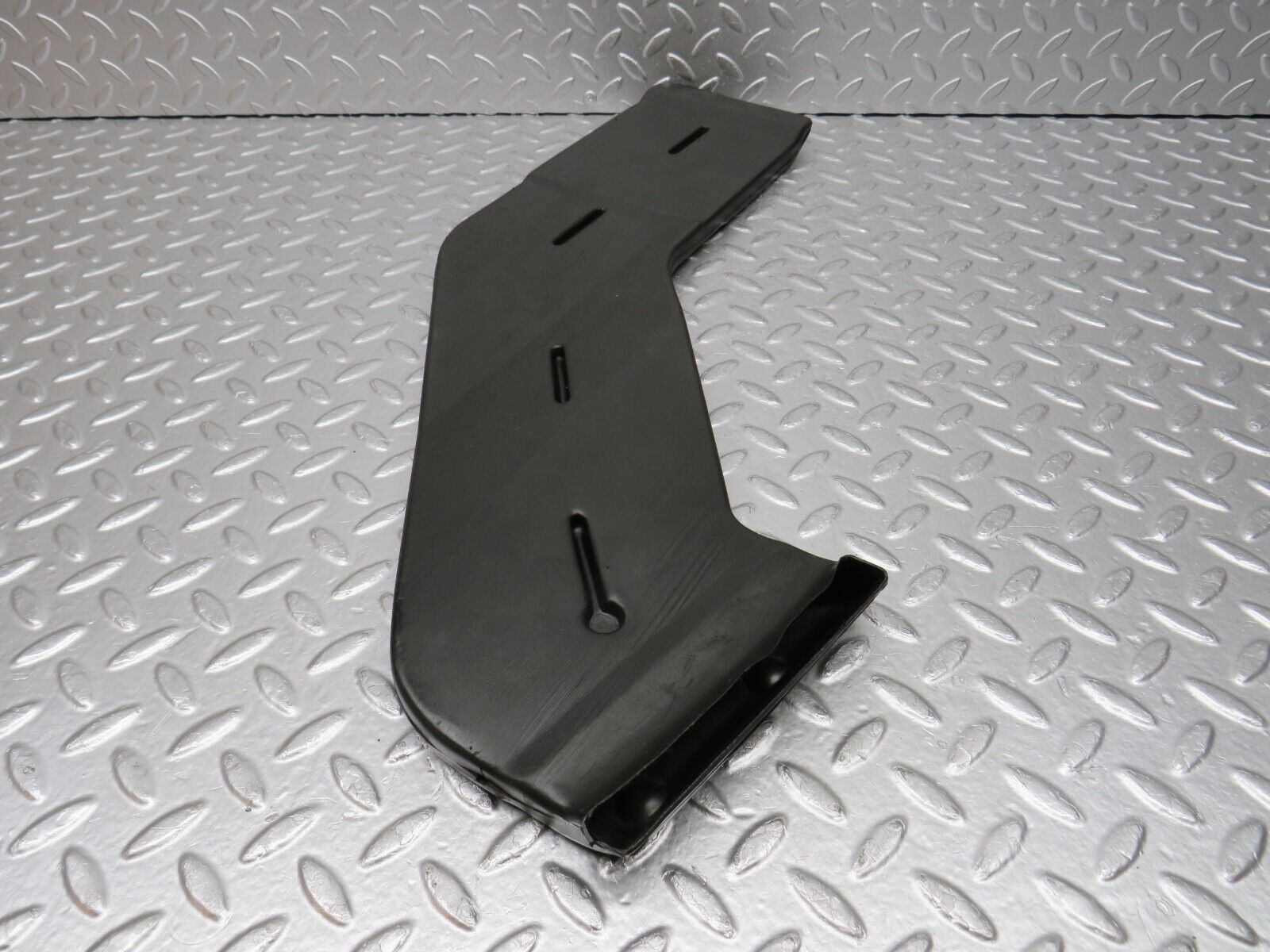 0697 Mercedes-Benz C107 350SLC Coupe Air Duct Vent Right Side 1078310446