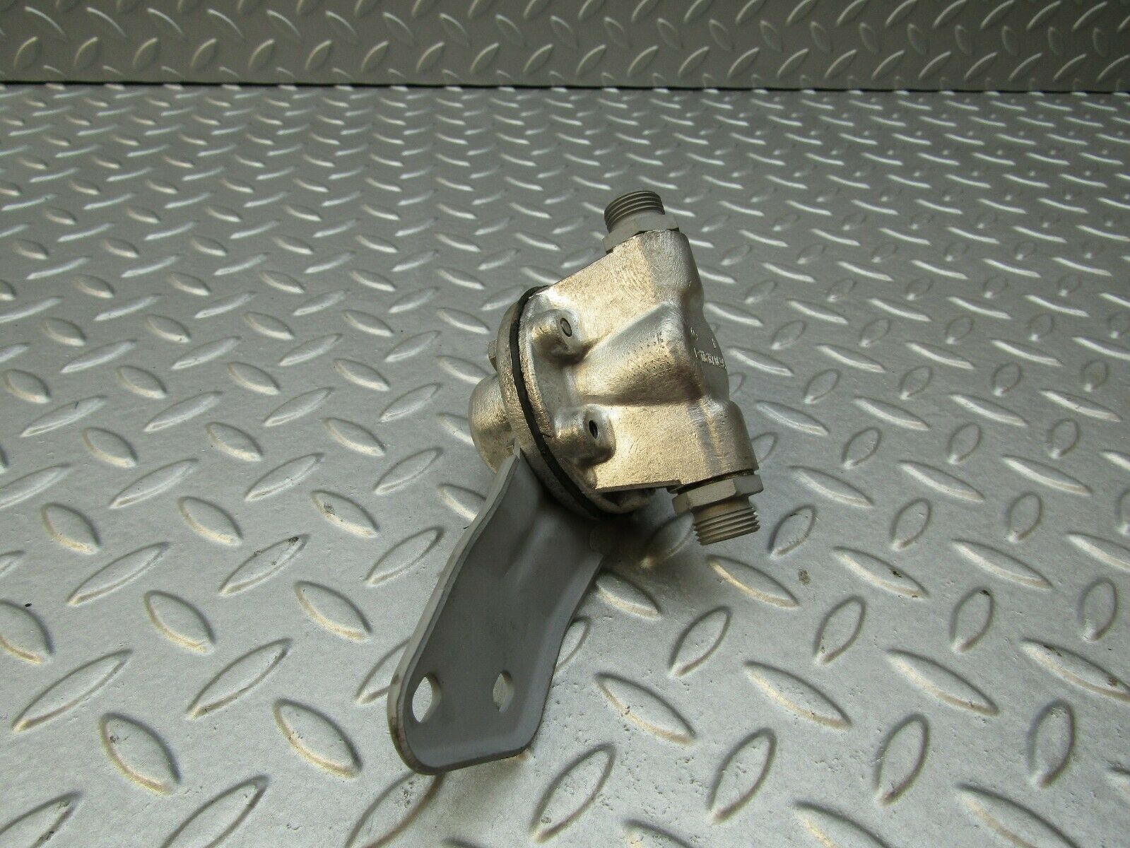 3346 Mercedes-Benz W116 350SE Oil Pressure Damper 1161870494