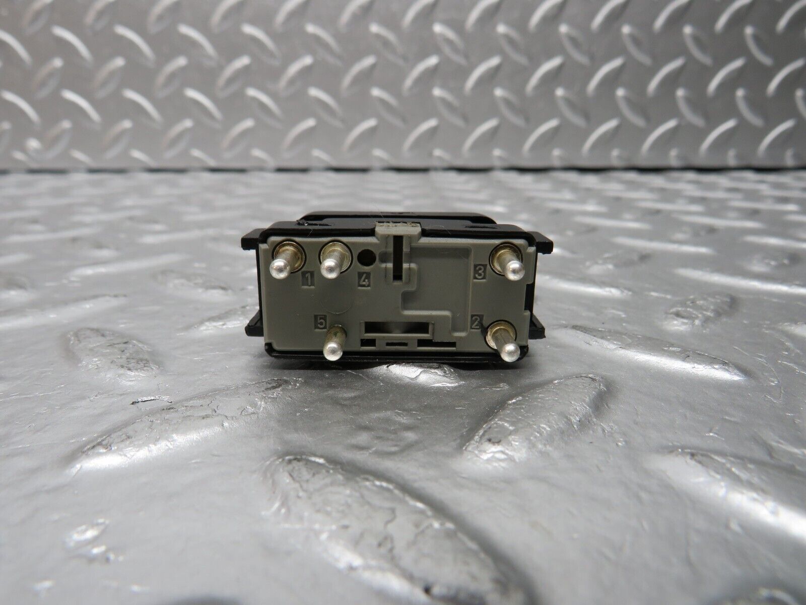 30517 Mercedes-Benz W124 230E Electric Window Switch Left Side 1248208910