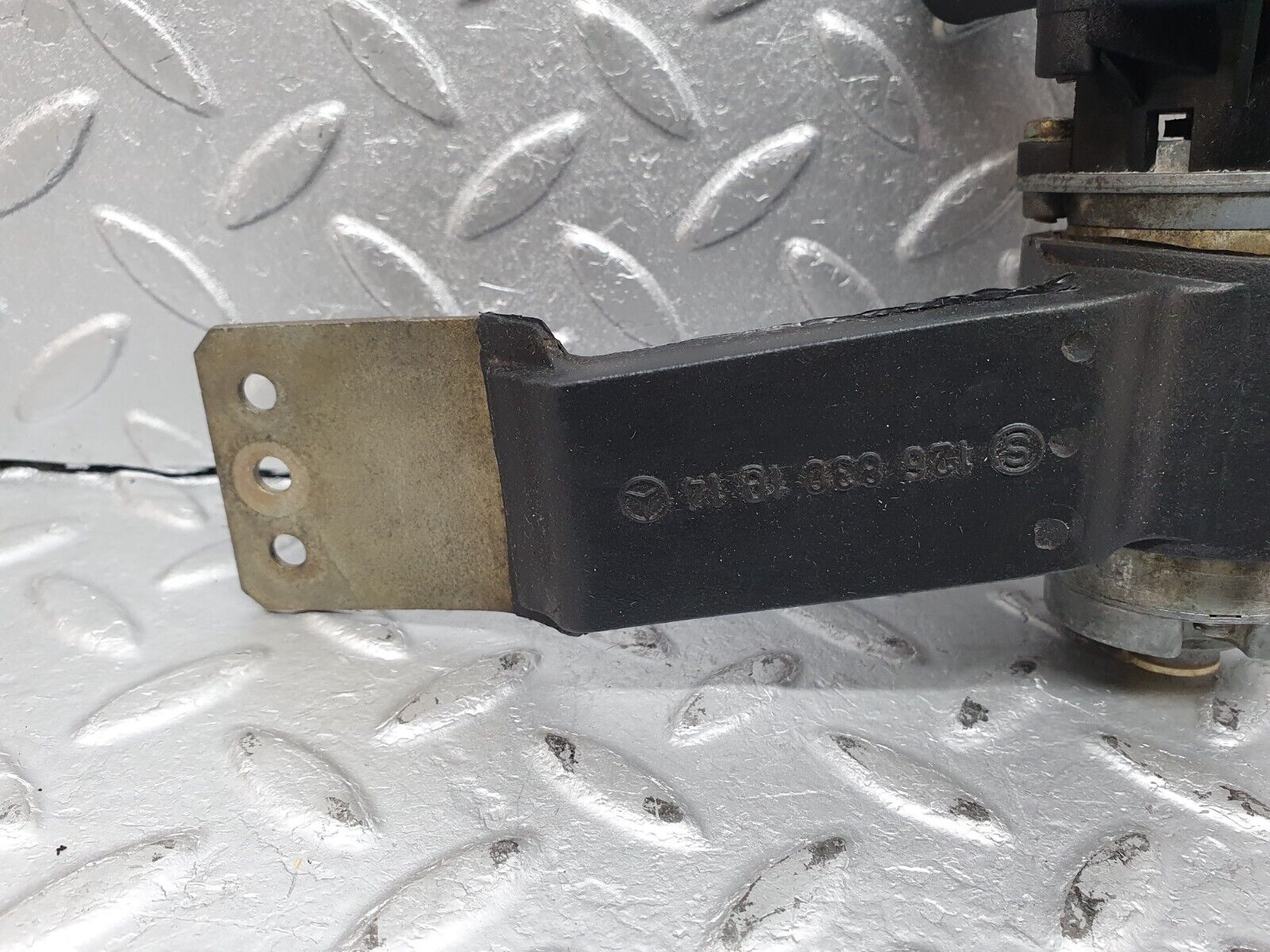 41085 Mercedes-Benz W126 300SE Auxiliary Heating Water Pump 1268301814