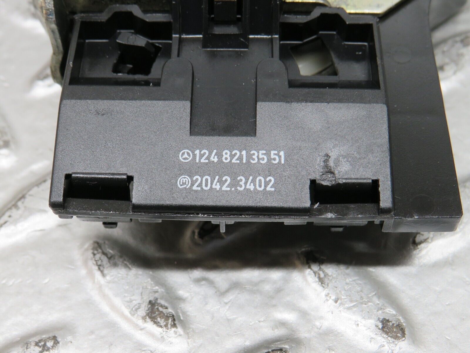 27671 Mercedes-Benz S124 300TE Wagon Rear Left Door Lock Mechanism 1248213551