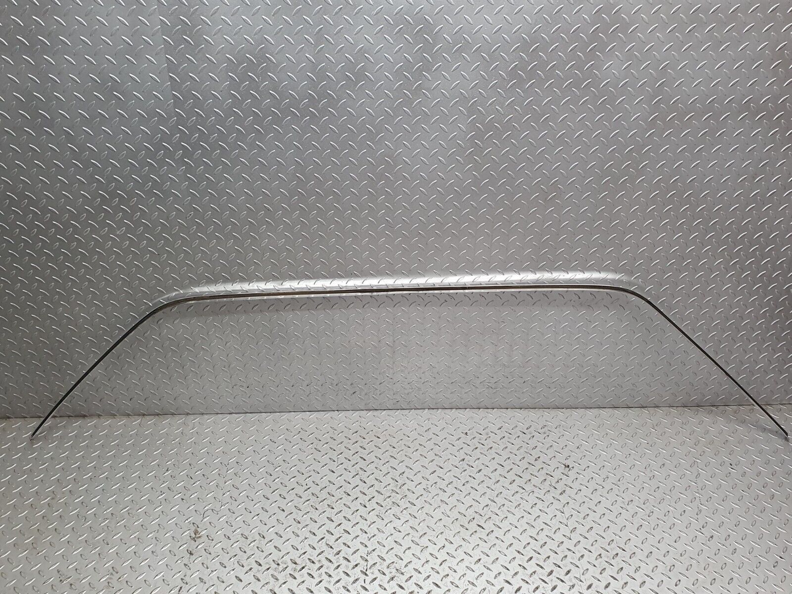 41262 Mercedes-Benz W126 300SE Roof Chrome Trim Left Side