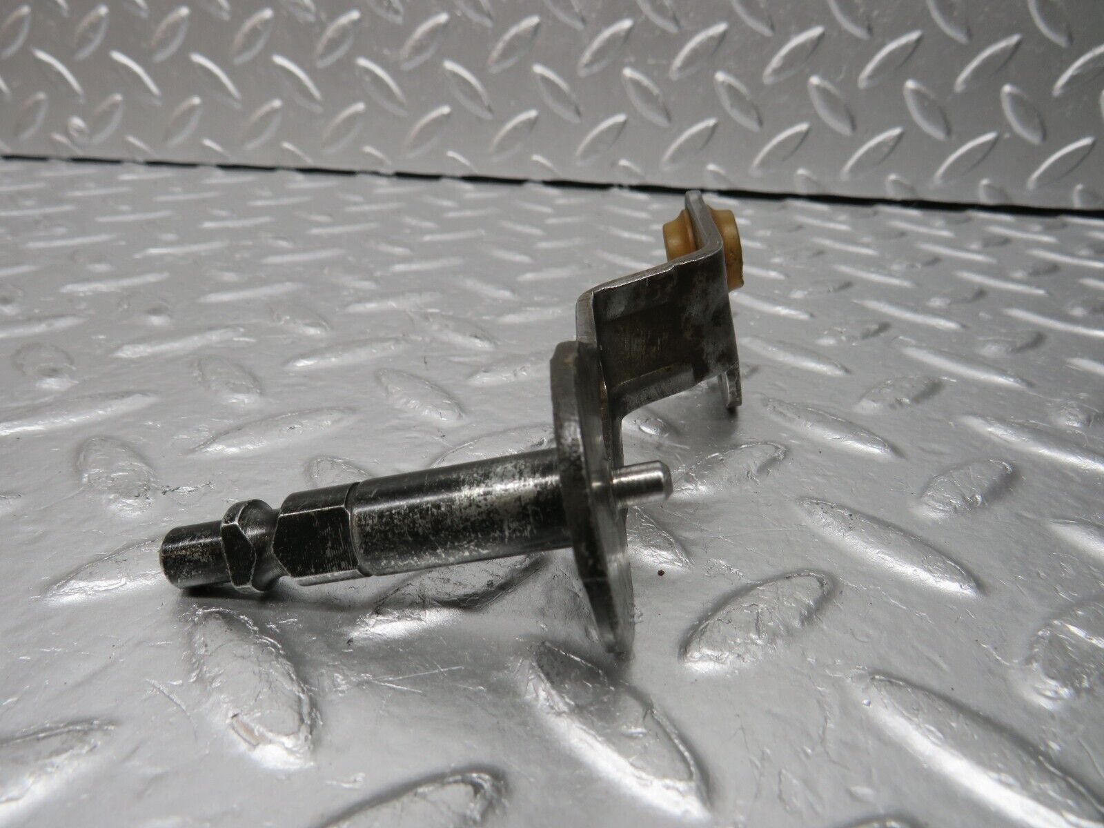 30952 Mercedes-Benz W124 230E Automatic Gearbox Linkage 722.408