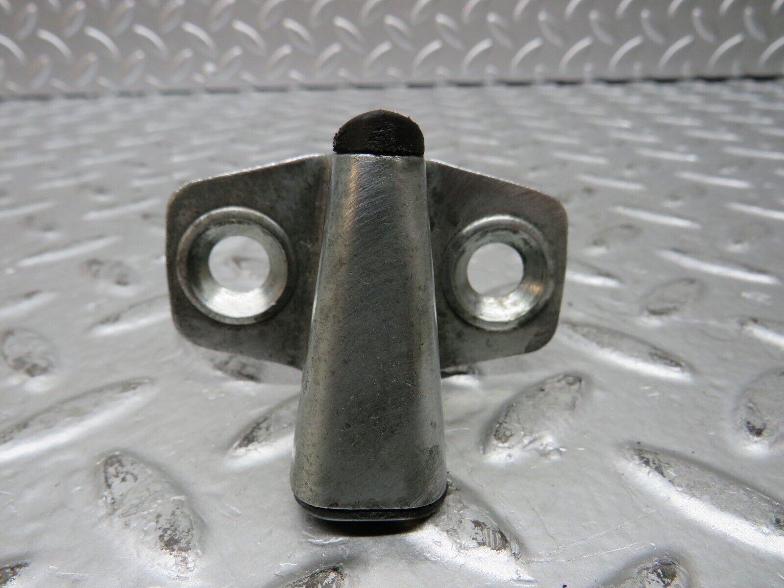 26614 Mercedes-Benz C124 220CE Coupe Door Lock Latch