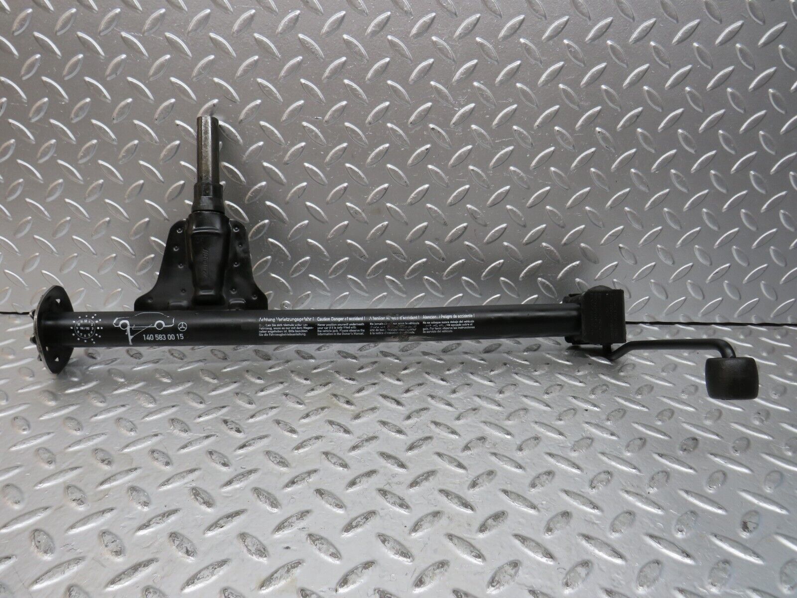 27794 Mercedes-Benz S124 300TE Wagon Car Jack 1405830015