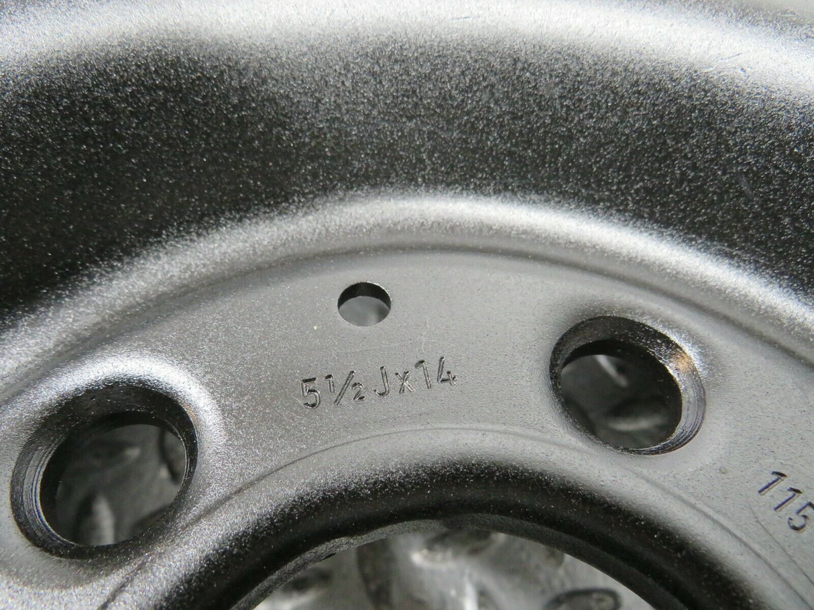 23689 Mercedes-Benz Steel Wheel 5.5Jx14H2 ET30 1154001302