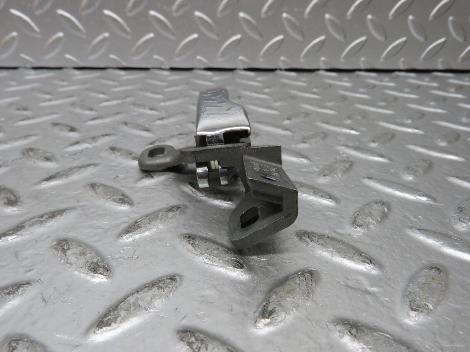 27176 Mercedes-Benz W123 280E Door Opener Door Handle Rear Right 1237600261