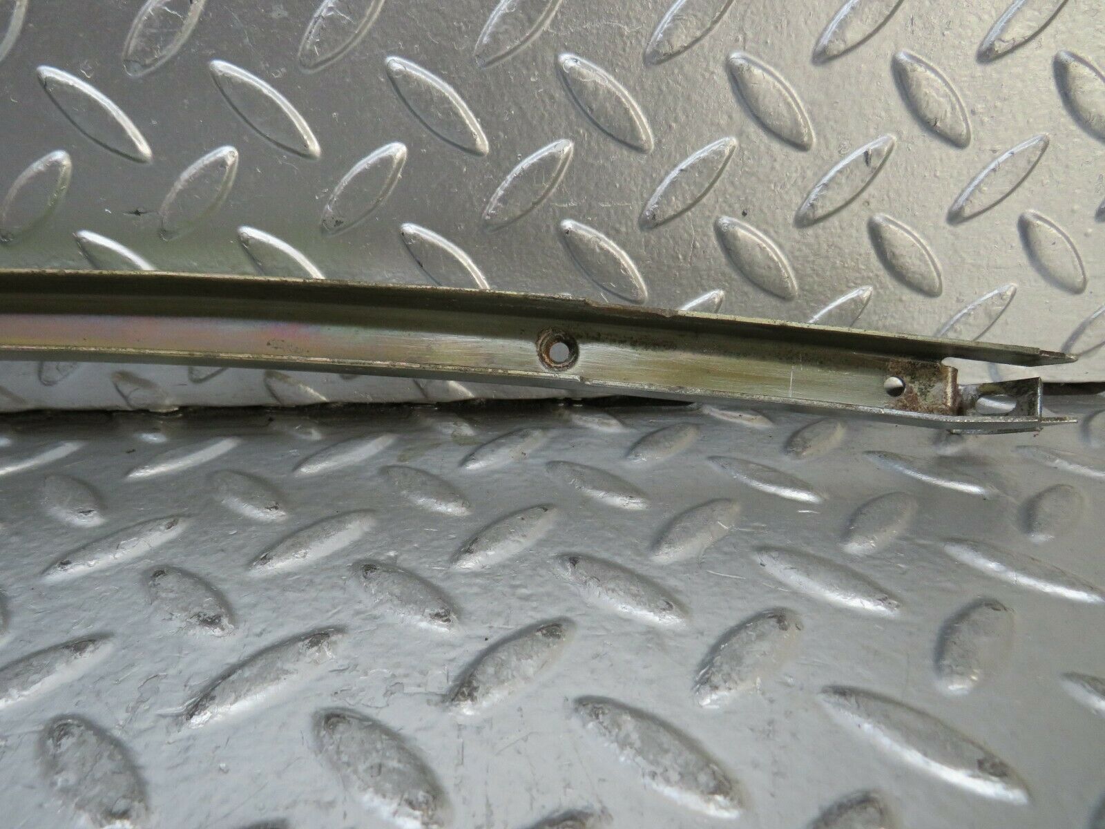 23350 Mercedes-Benz W116 350SE Front Left Door Front Window Channel