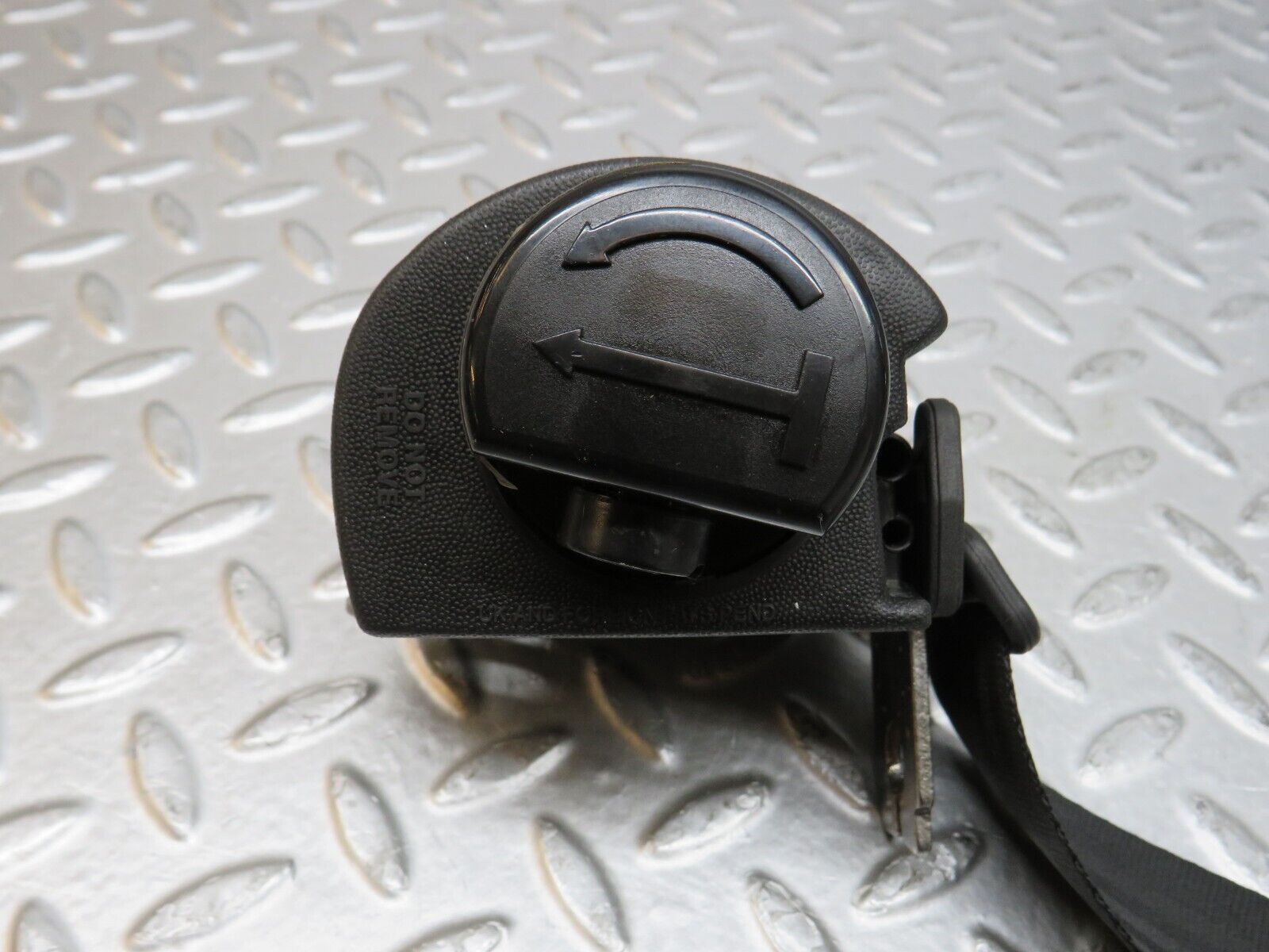 37404 Mercedes-Benz W109 300SEL Rear Seat Belt Set With Buckles