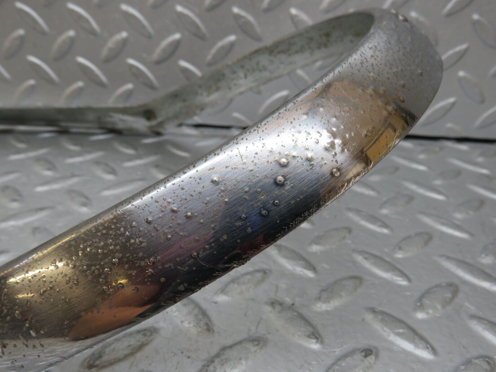 35753 Mercedes-Benz W108 Headlight Chrome Frame