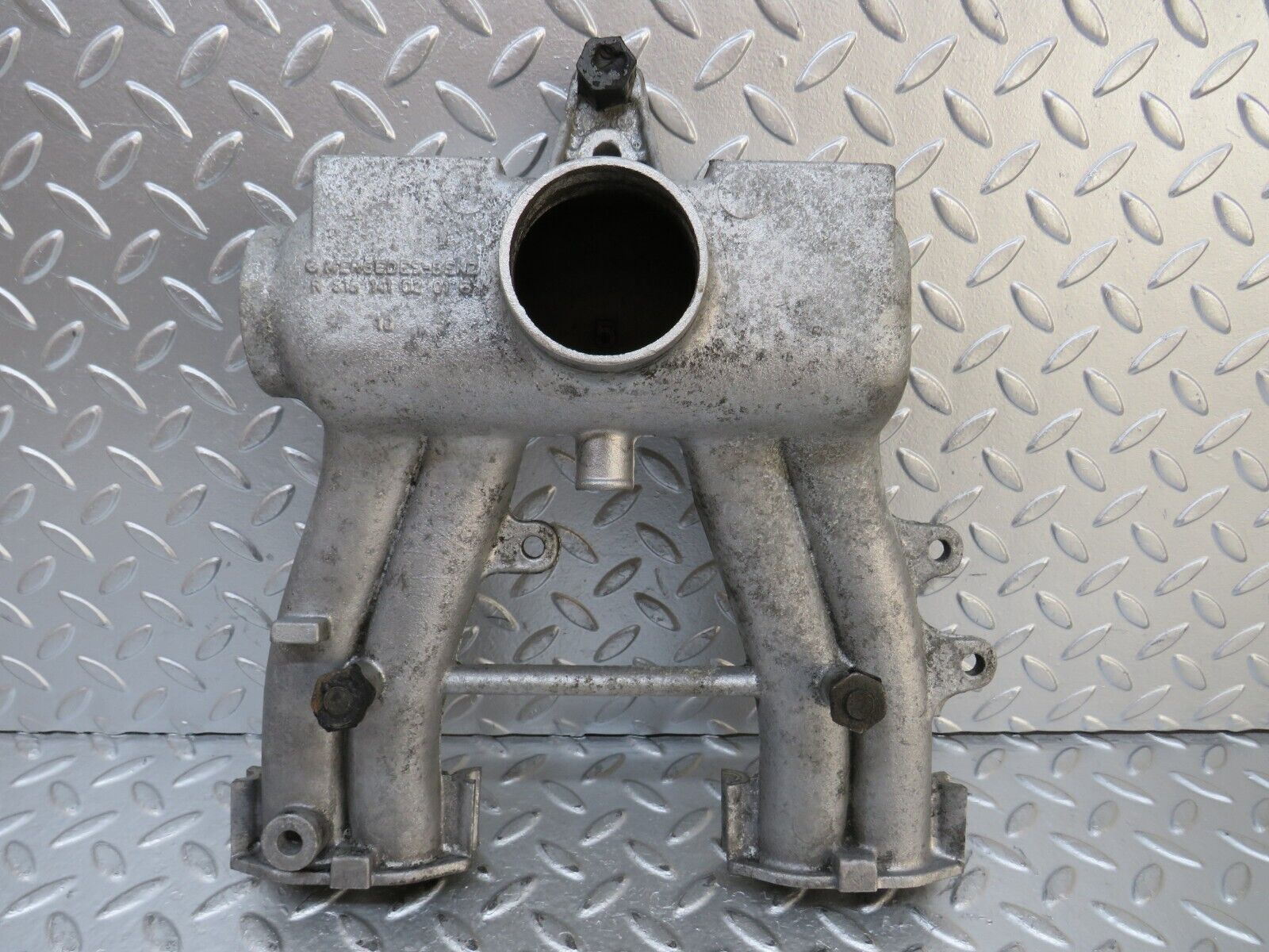 26944 Mercedes-Benz W123 240D Air Intake Manifold 6161410201