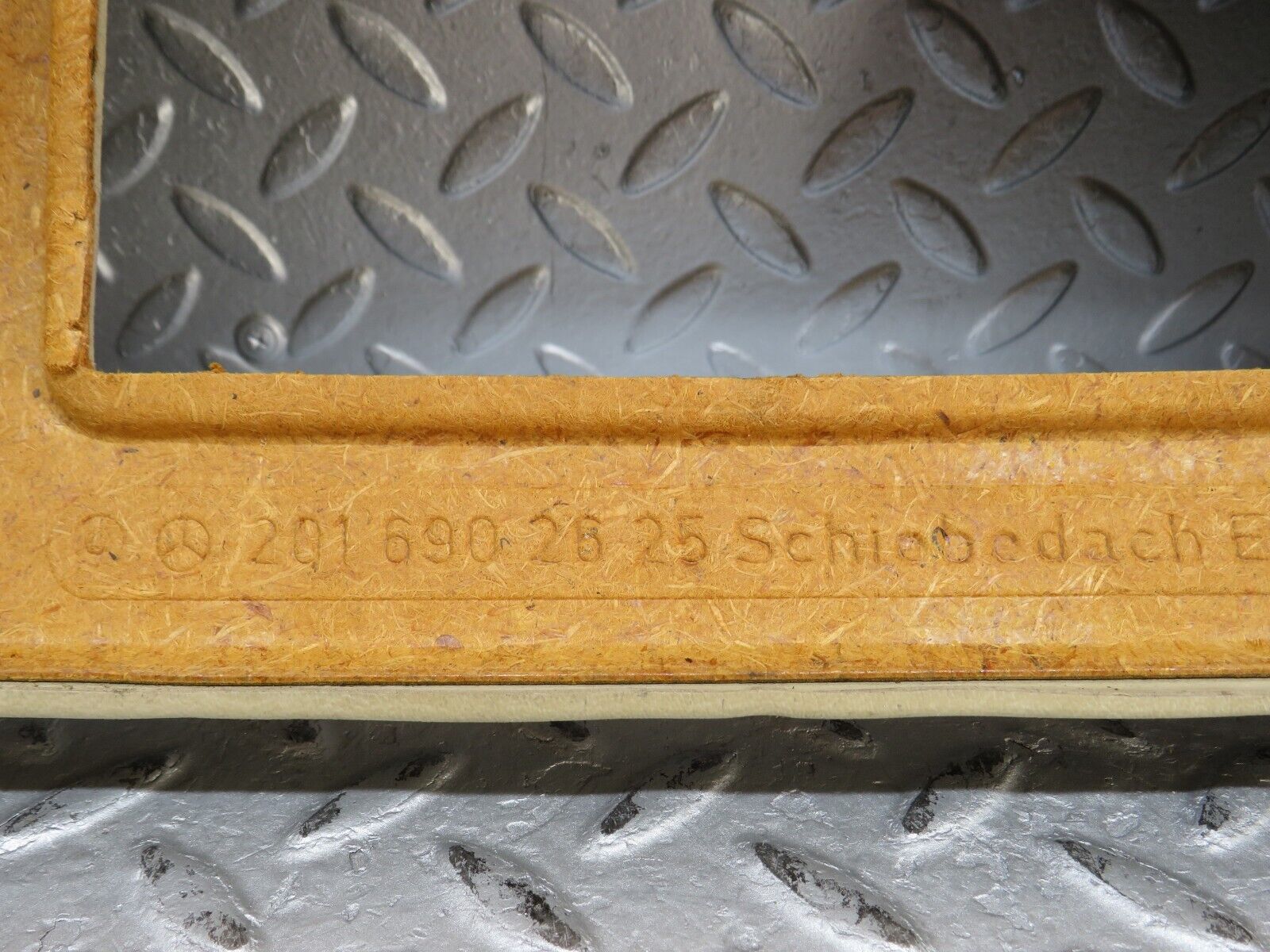 36478 Mercedes-Benz W201 190E 2.0L Headlining Roof Panel Front Beige 2016902625