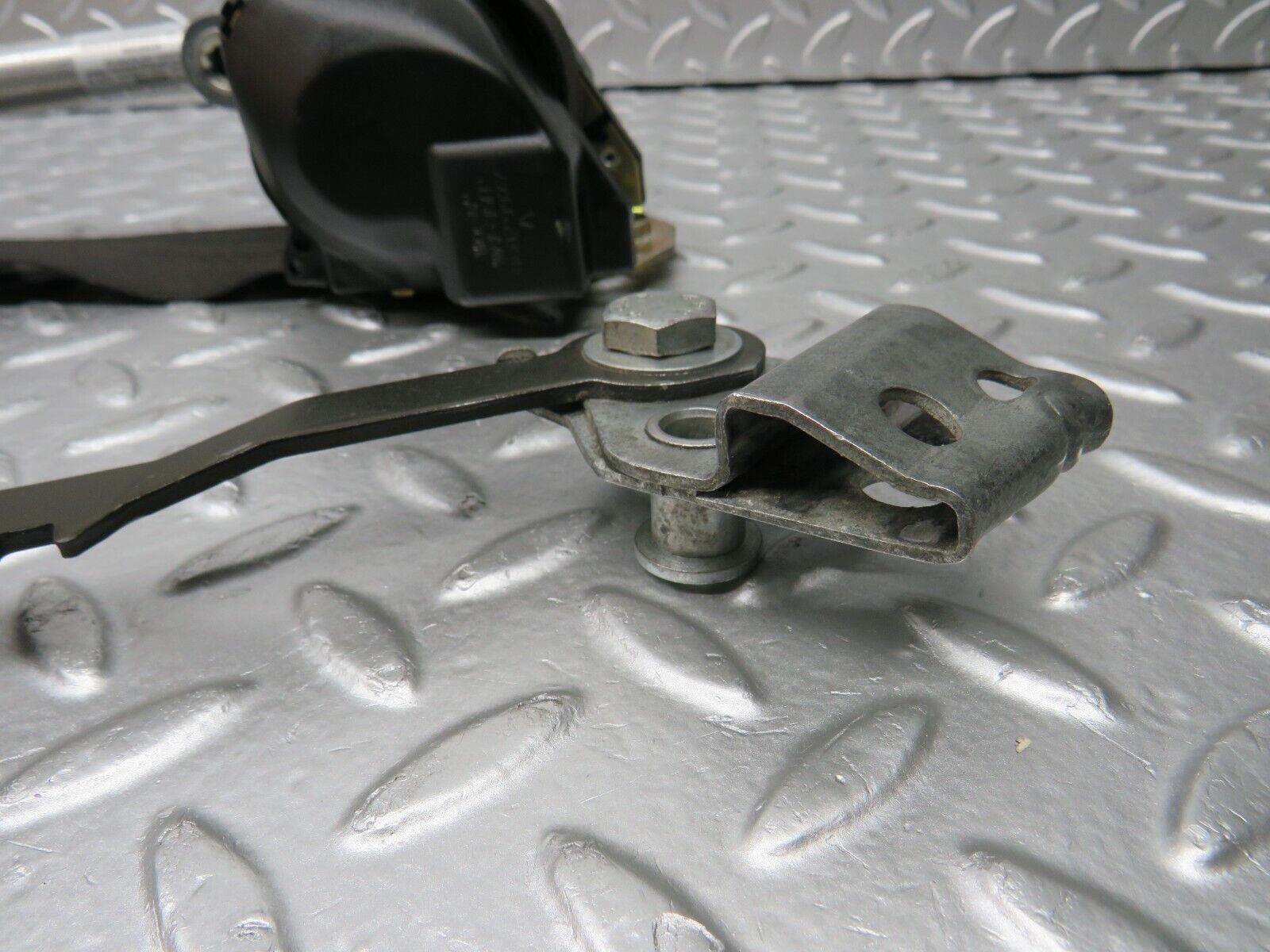 30558 Mercedes-Benz W124 230E Front Right Seat Belt With Buckle 1248600686