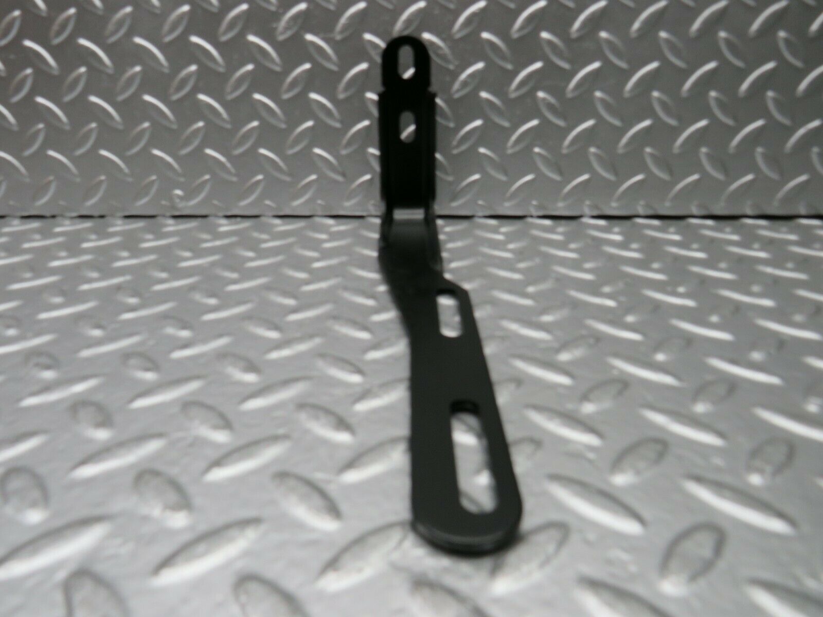 22623 Mercedes-Benz C124 E220 Coupe Exhaust Bracket