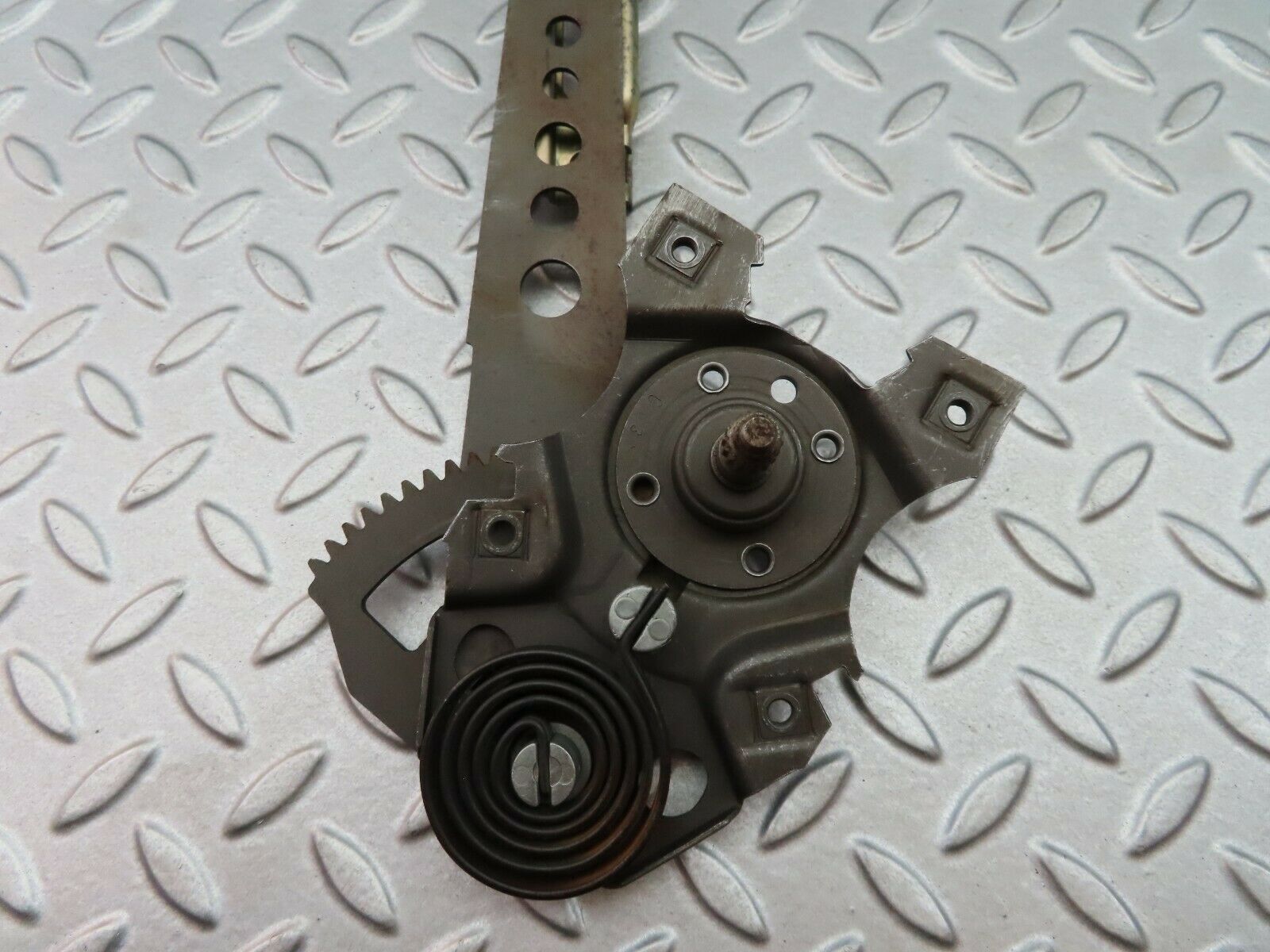 5871 Mercedes-Benz W123 200 Rear Right Manual Window Regulator