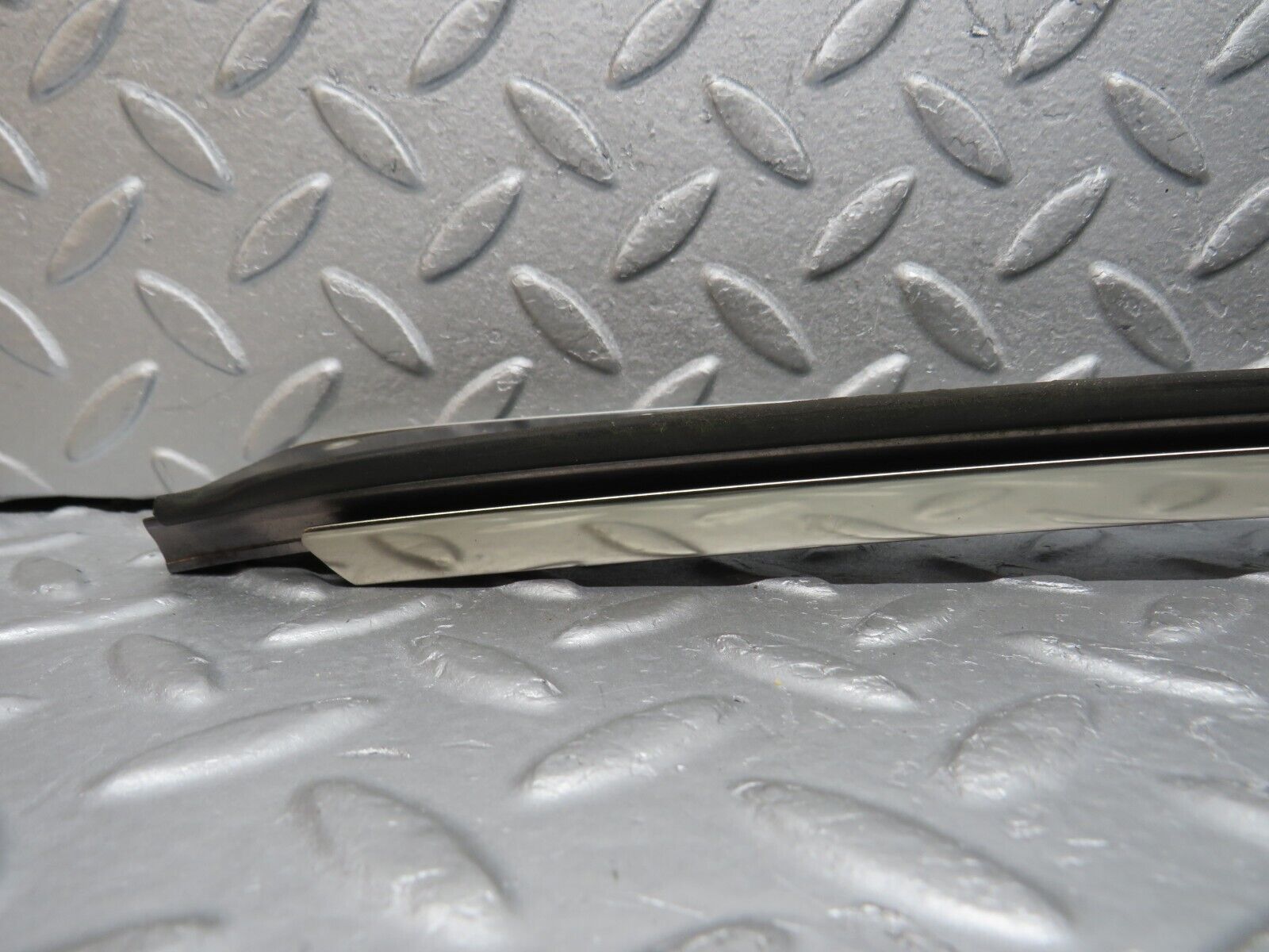 38522 Mercedes-Benz R129 280SL Coupe A Pillar Chrome Trim Cover Left