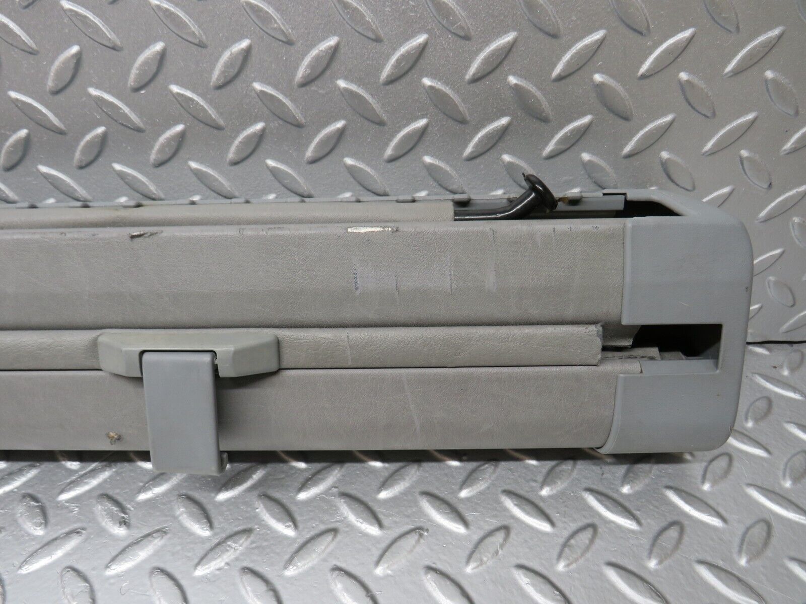 32581 Mercedes-Benz S124 300TE Wagon Trunk Roll Compartment Cover