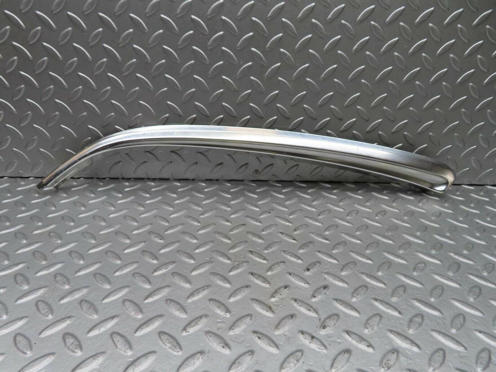 14317 Mercedes-Benz W116 350SE C Pillar Chrome Moulding Trim Left Side