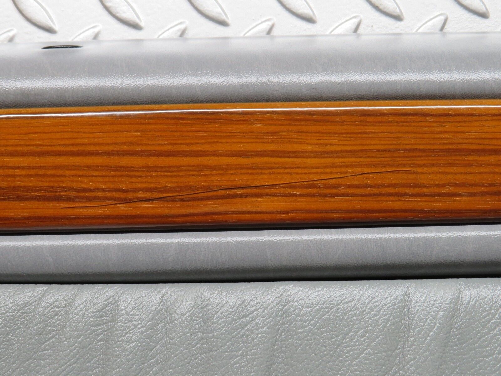 31179 Mercedes-Benz S124 220TE Wagon Front Left Door Card Grey