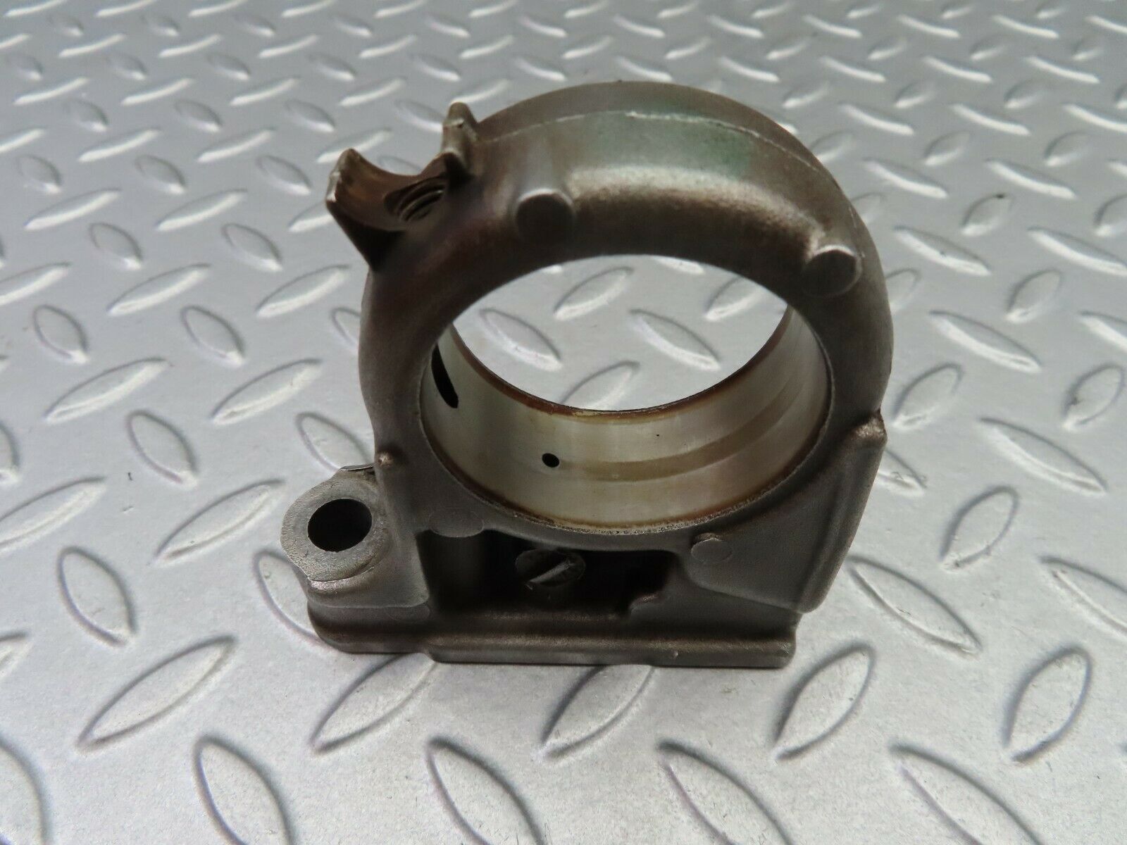 6294 Mercedes-Benz W126 380SE Camshaft Bearing Tower 1160515118