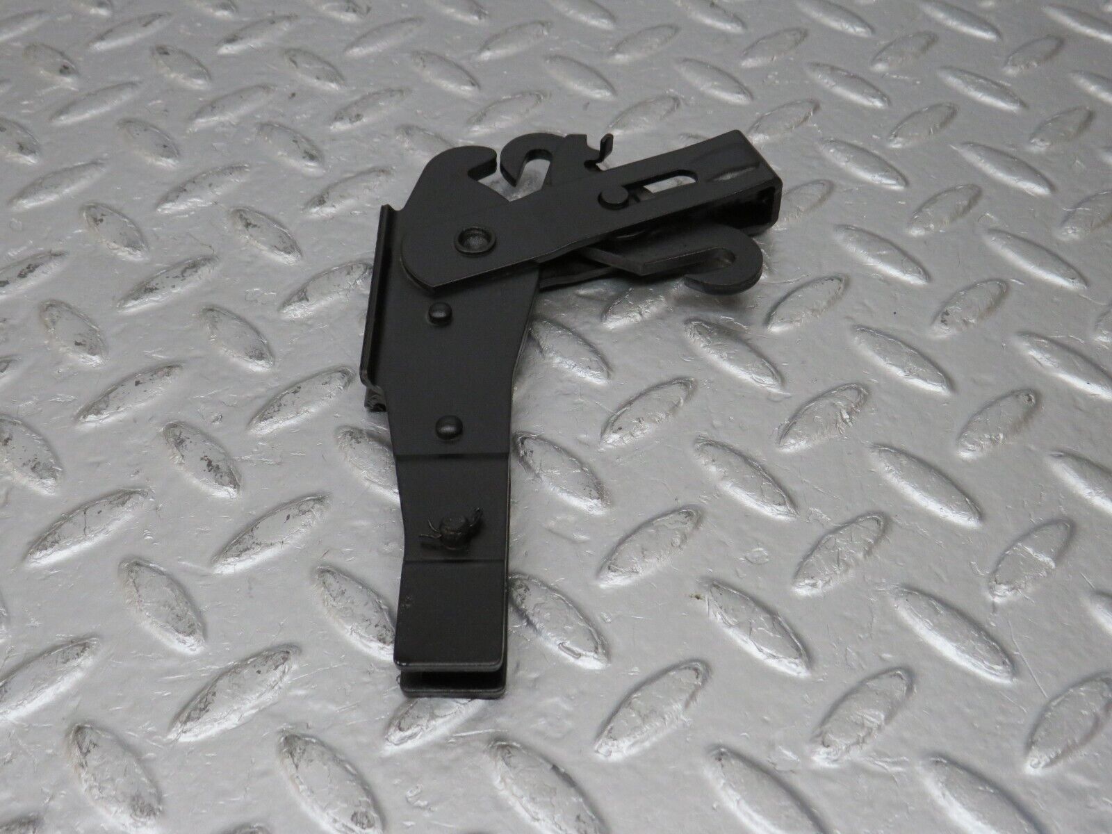 34588 Mercedes-Benz C126 380SEC Coupe Handbrake Adjusting Handbrake Regulator