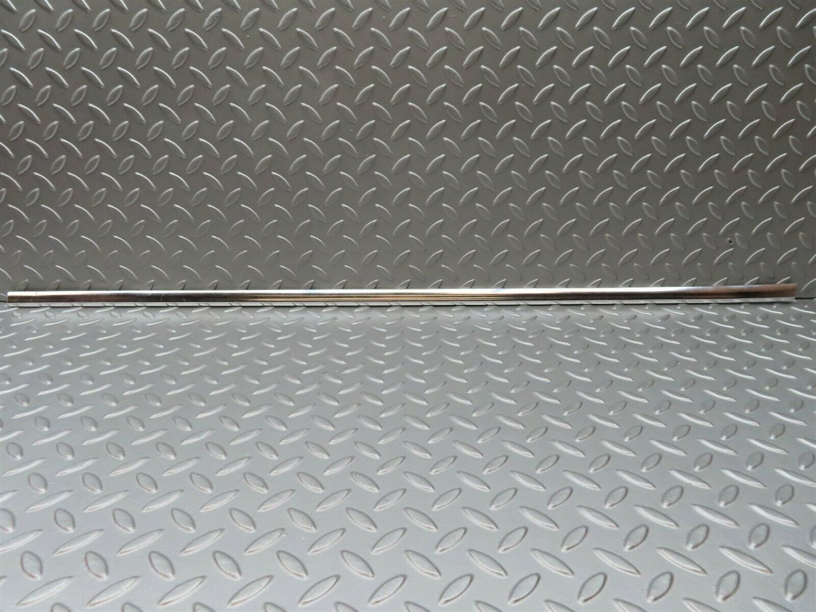 3745 Mercedes-Benz S123 200T Wagon Rear Right Door Chrome Moulding Trim