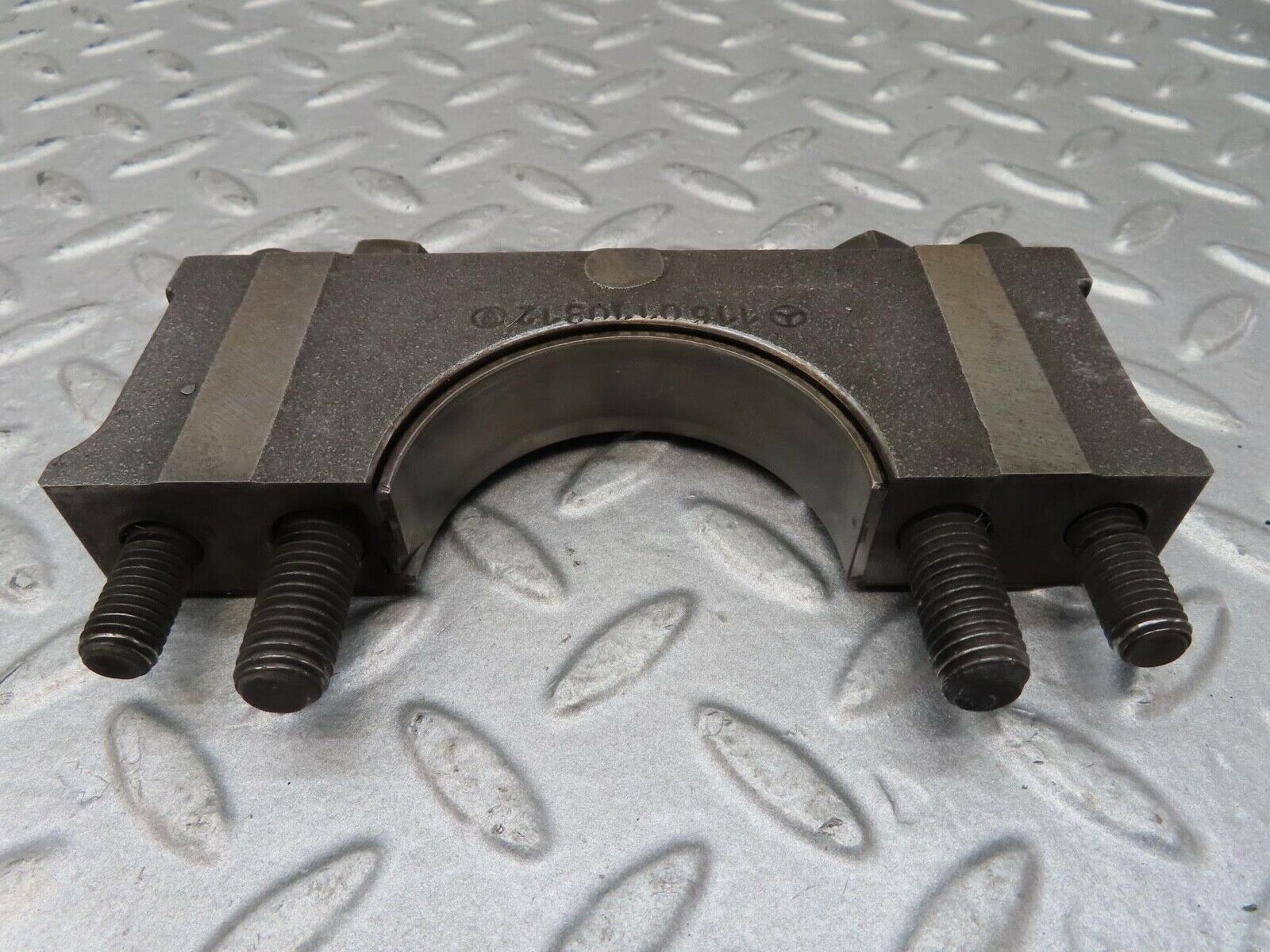 16544 Mercedes-Benz C107 350SLC Coupe Crankshaft Bearing Holder Block 1160110312