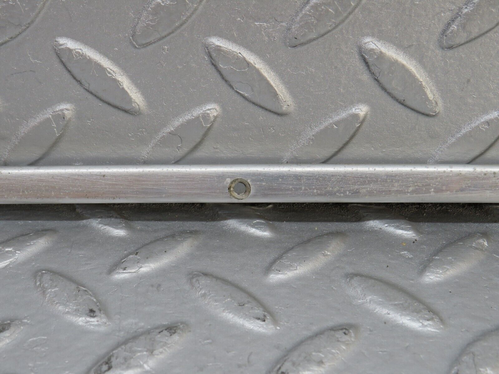 36752 Mercedes-Benz W201 190E 2.0L Sunroof Chrome Trim