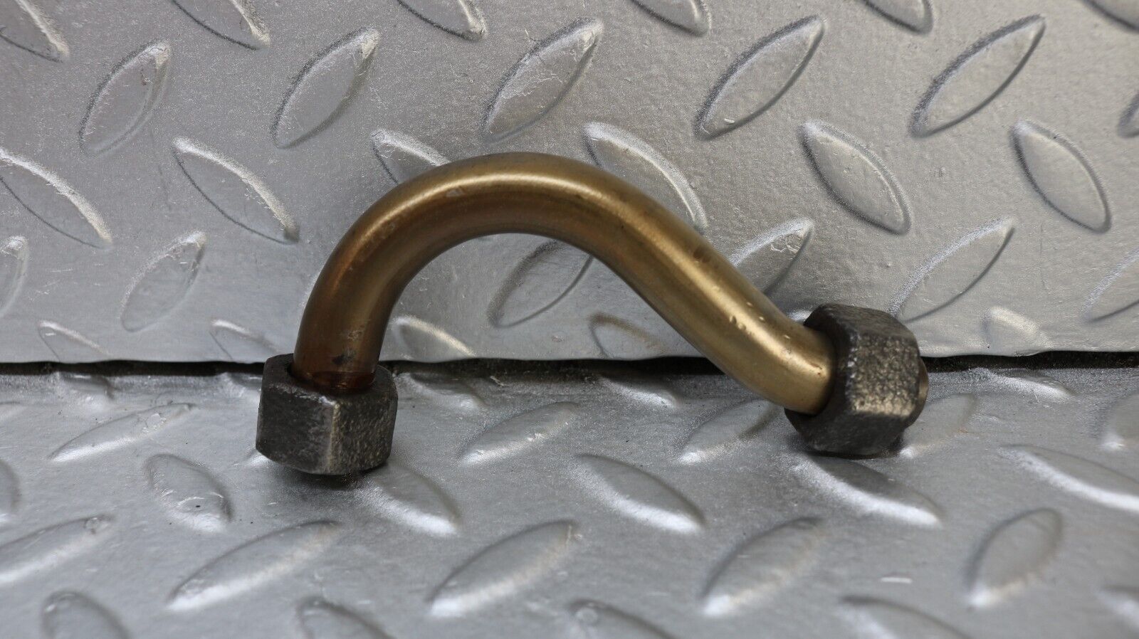 37187 Mercedes-Benz C126 420SEC Coupe EGR Valve Hose Pipe