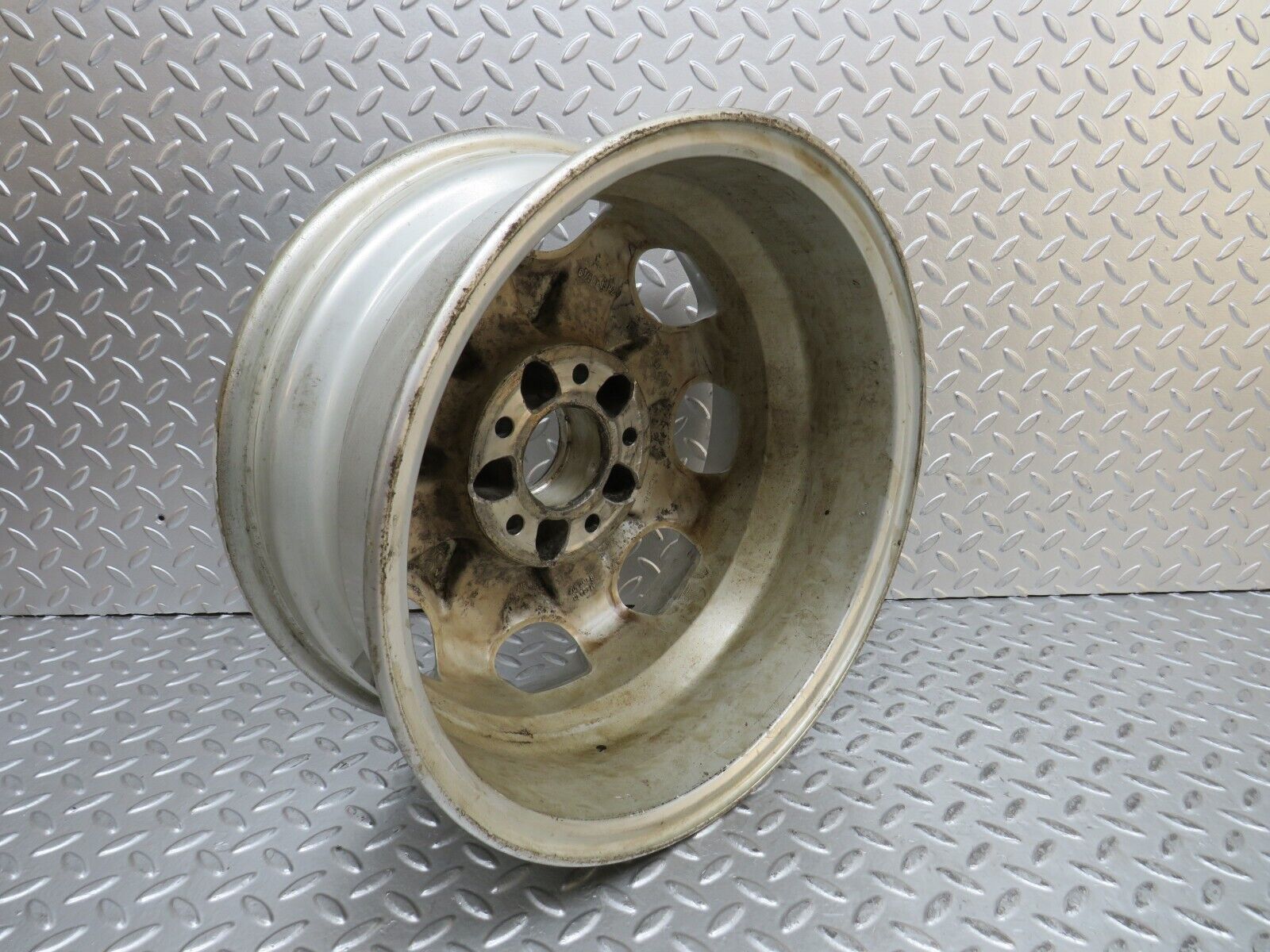 29196 C124 320CE Coupe Mercedes-Benz Alloy Wheel 6.5Jx15H2 ET44 1244011802