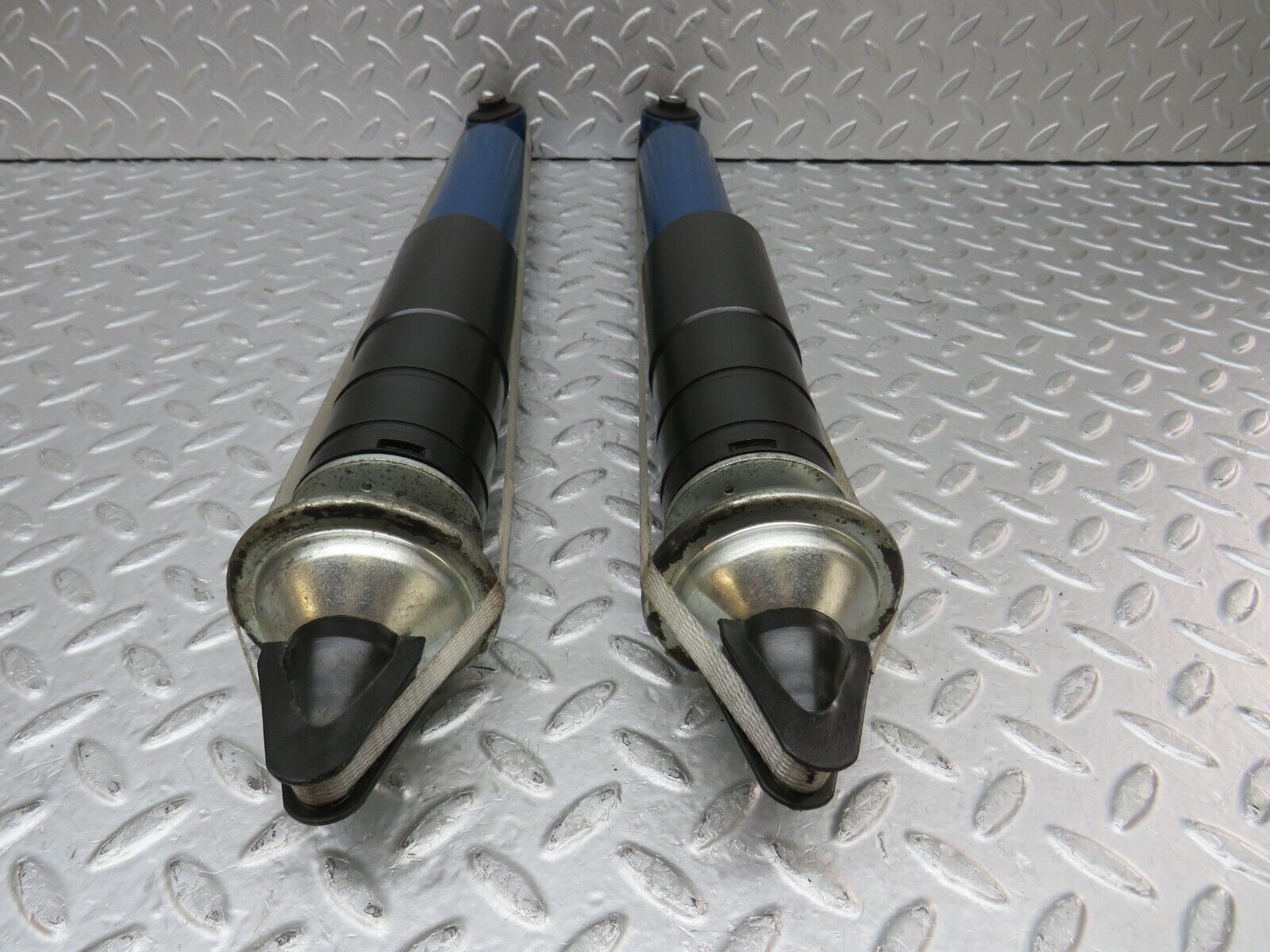 35335 Mercedes-Benz W140 Rear Shock Absorber Pair Meyle New 0267250003