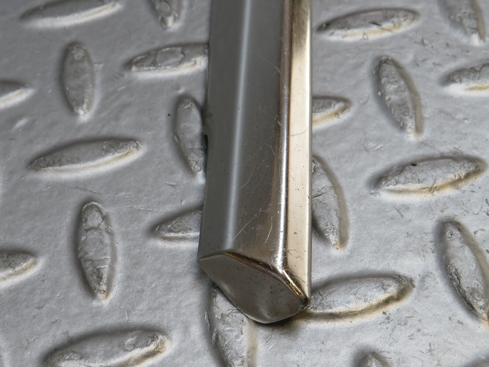 36293 Mercedes-Benz W126 420SE Rear Right Door Chrome Moulding Trim