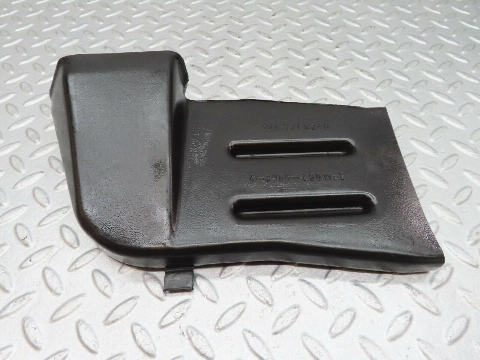 16194 Mercedes-Benz W124 260E Ventilation Air Duct Left Side 1248310346