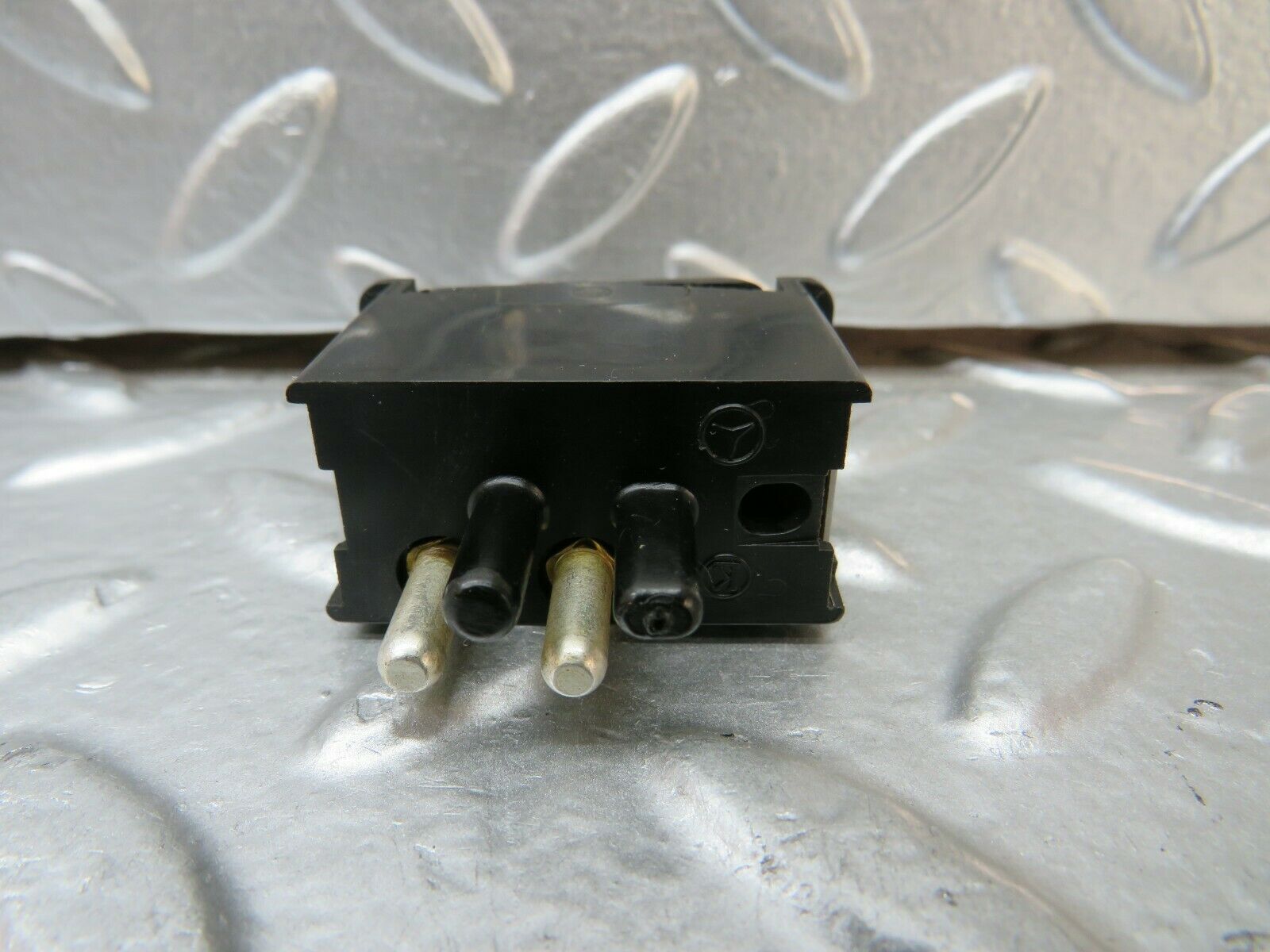 23980 Mercedes-Benz W123 280E Interior Light Switch 0008205910