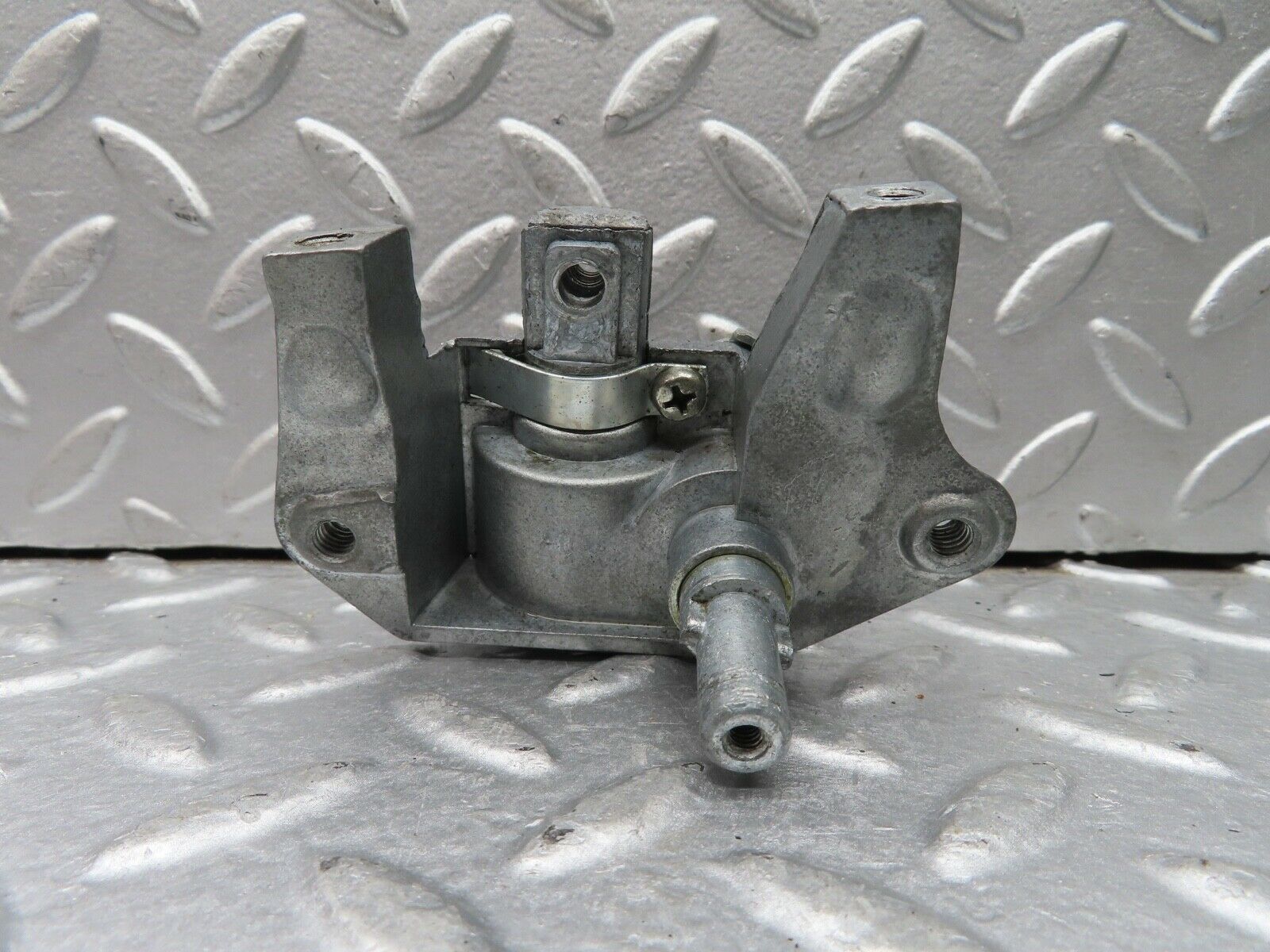 18293 Mercedes-Benz W111 220SE Coupe Vent Window Regulator Right