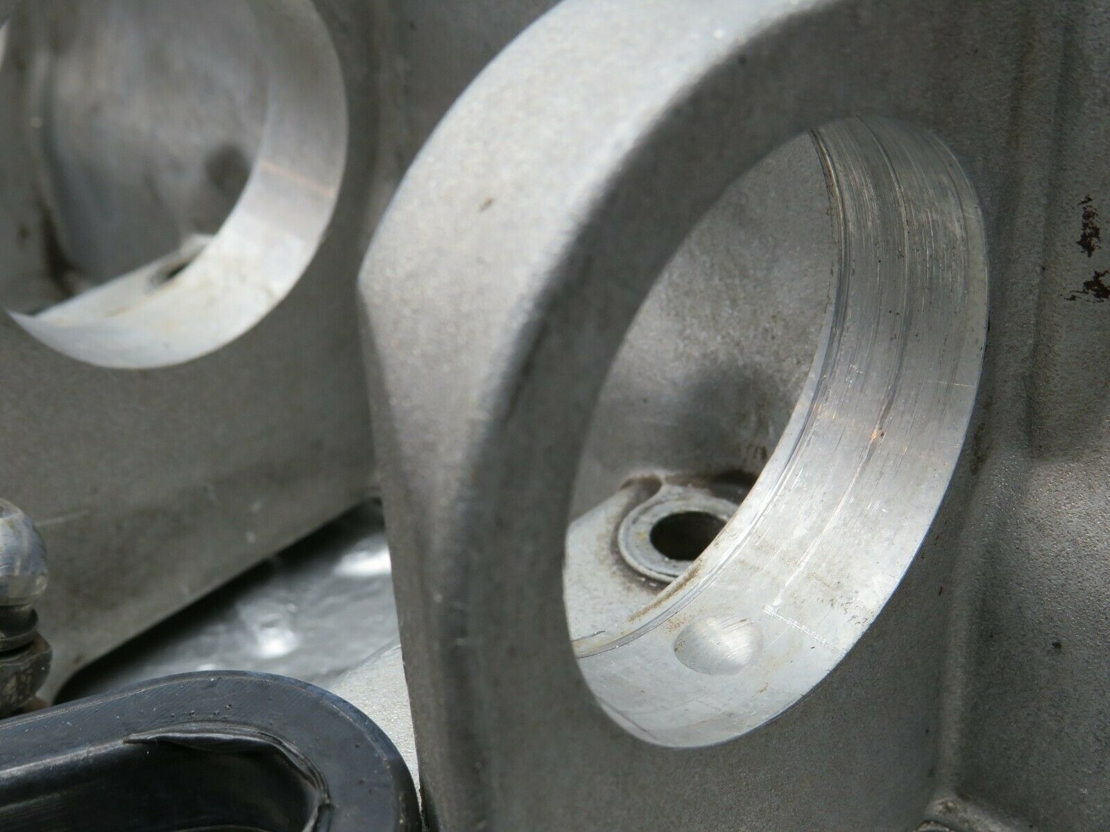 24128 Mercedes-Benz W123 280E Camshaft Bearing Casing 1100163304