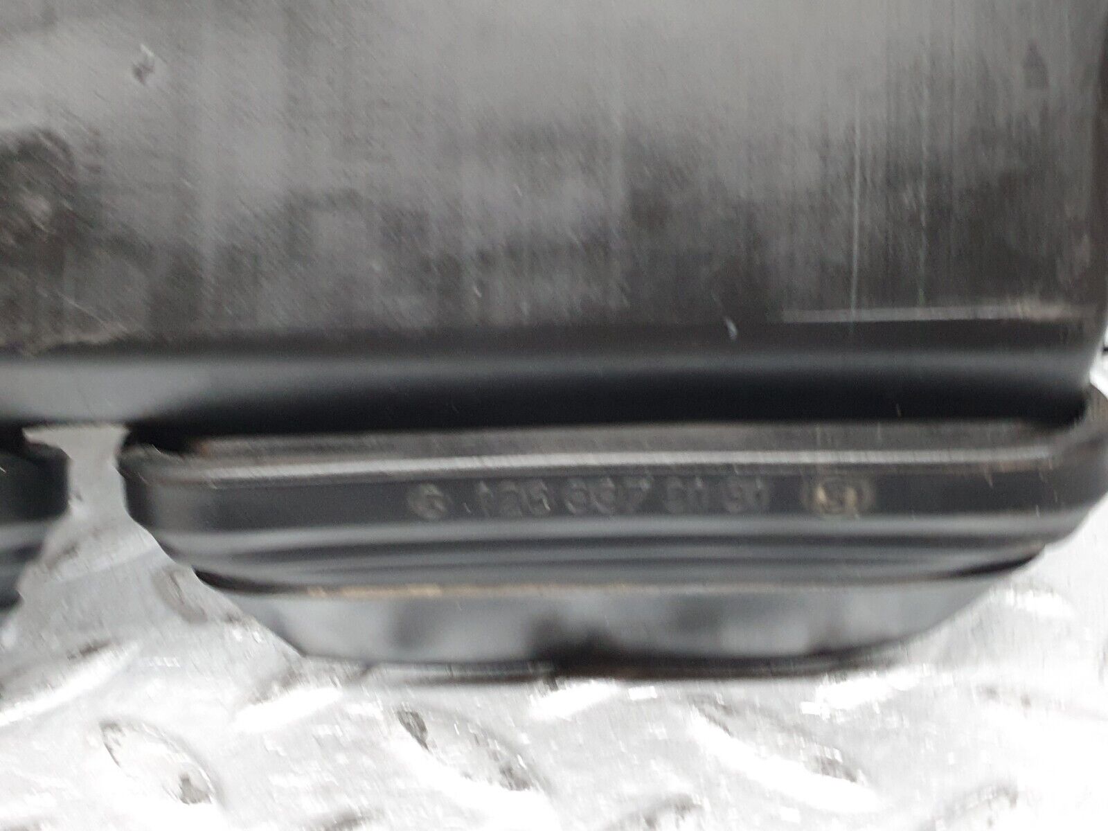 41145 Mercedes-Benz W126 300SE Dashboard Centre Air Vent 1268310036 1269970181
