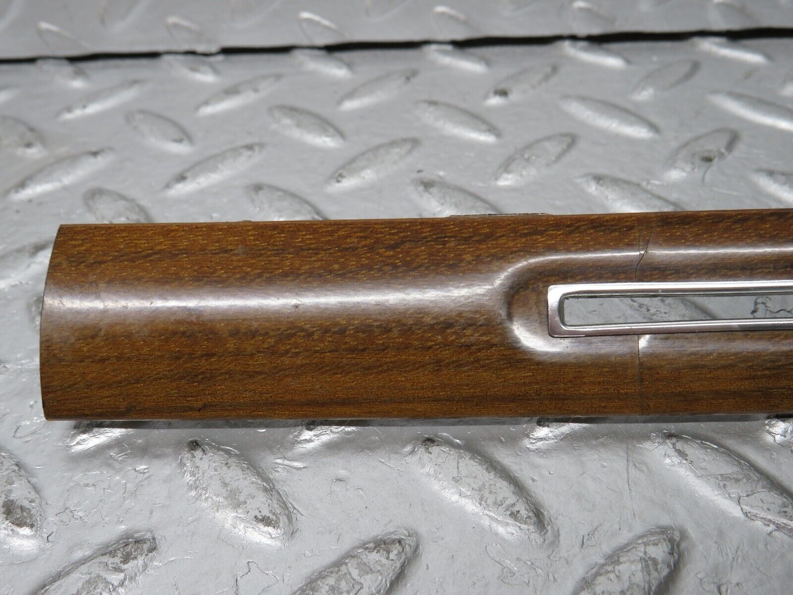32188 Mercedes-Benz W123 230E Dashboard Wood Trim