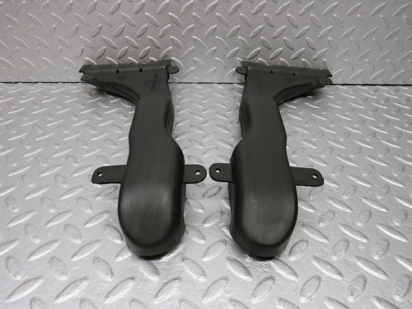 38300 Mercedes-Benz R129 280SL Coupe Front Air Vent Duct Pair 1298300344 1298300444
