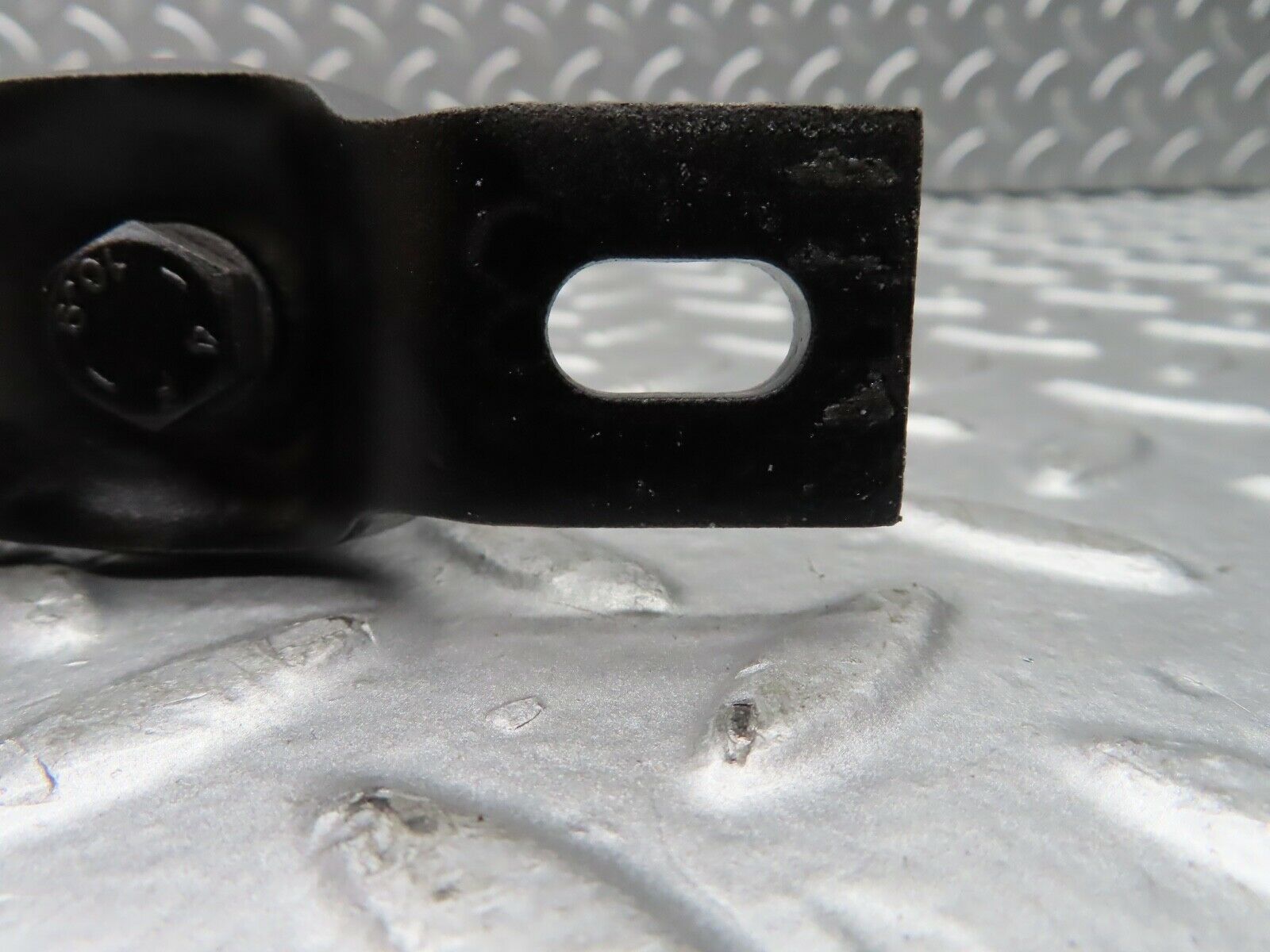 21346 Mercedes-Benz W123 230E Engine Mount Bracket Front