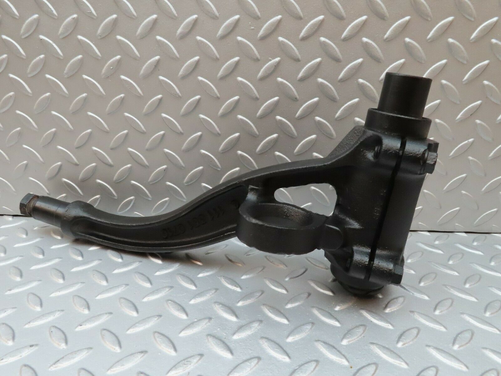 3602 Mercedes-Benz W108 280SE Differential Mounting Bracket 1113510716