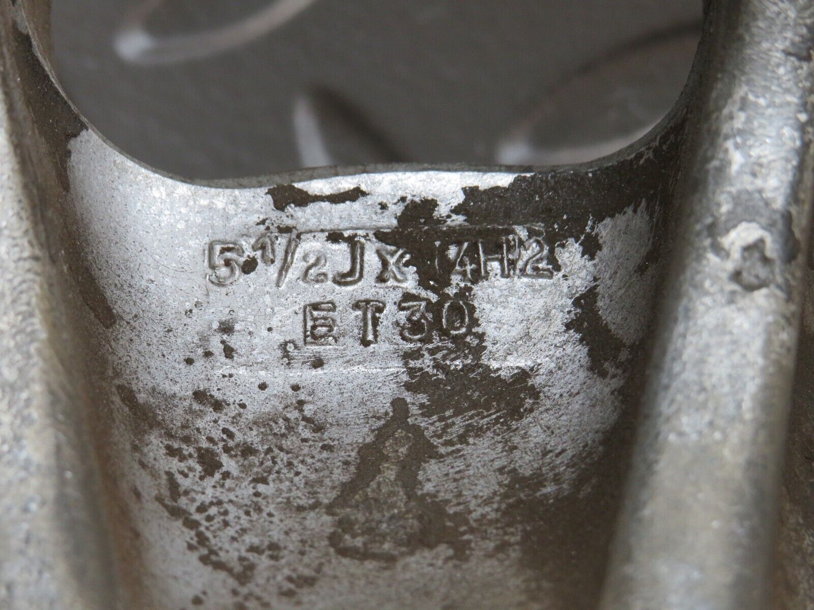 32226 Mercedes-Benz W123 Alloy Wheel Mexican Hat 5.5Jx14H2 ET30 1234001702