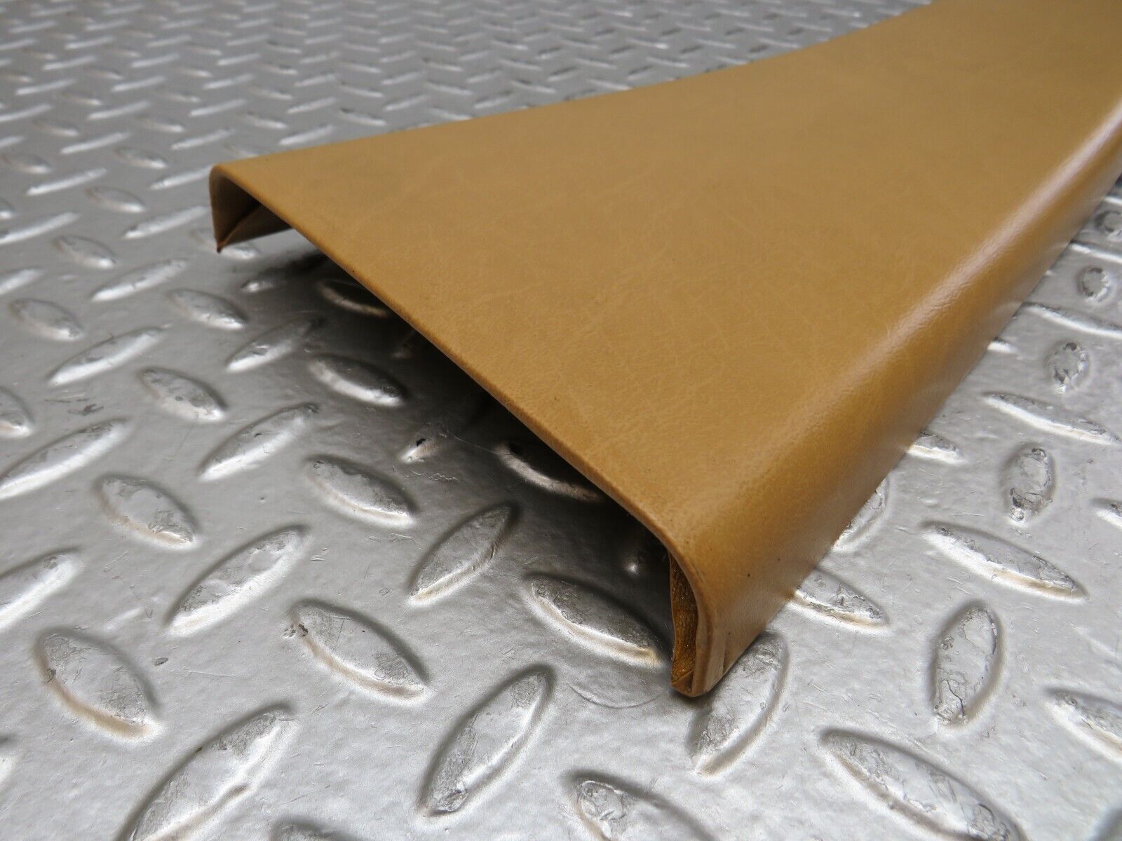 28576 Mercedes-Benz W123 230E B Pillar Cover Left Side Palomino