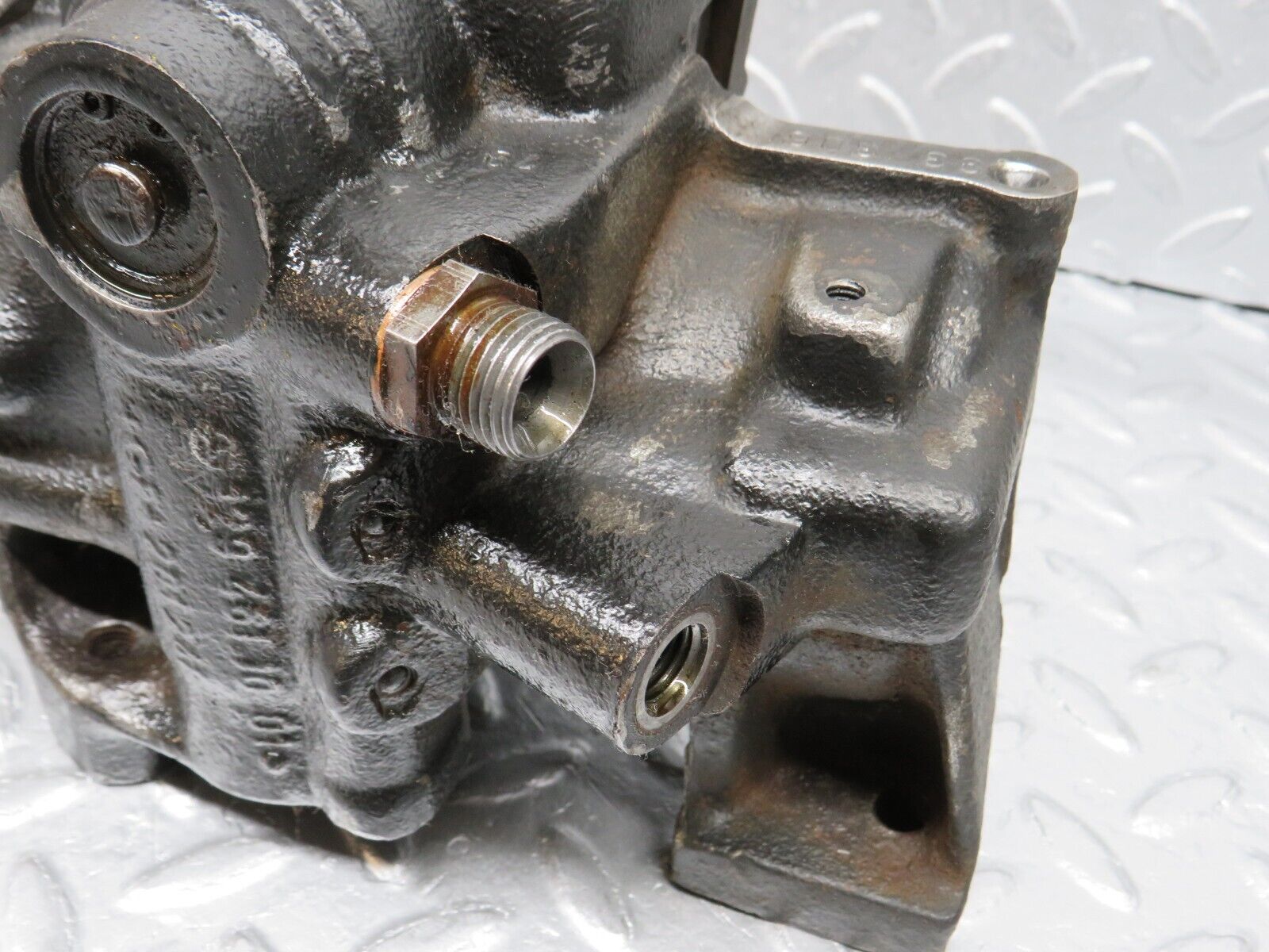 39075 Mercedes-Benz R129 280SL Coupe Steering Box Steering Rack 1294611001