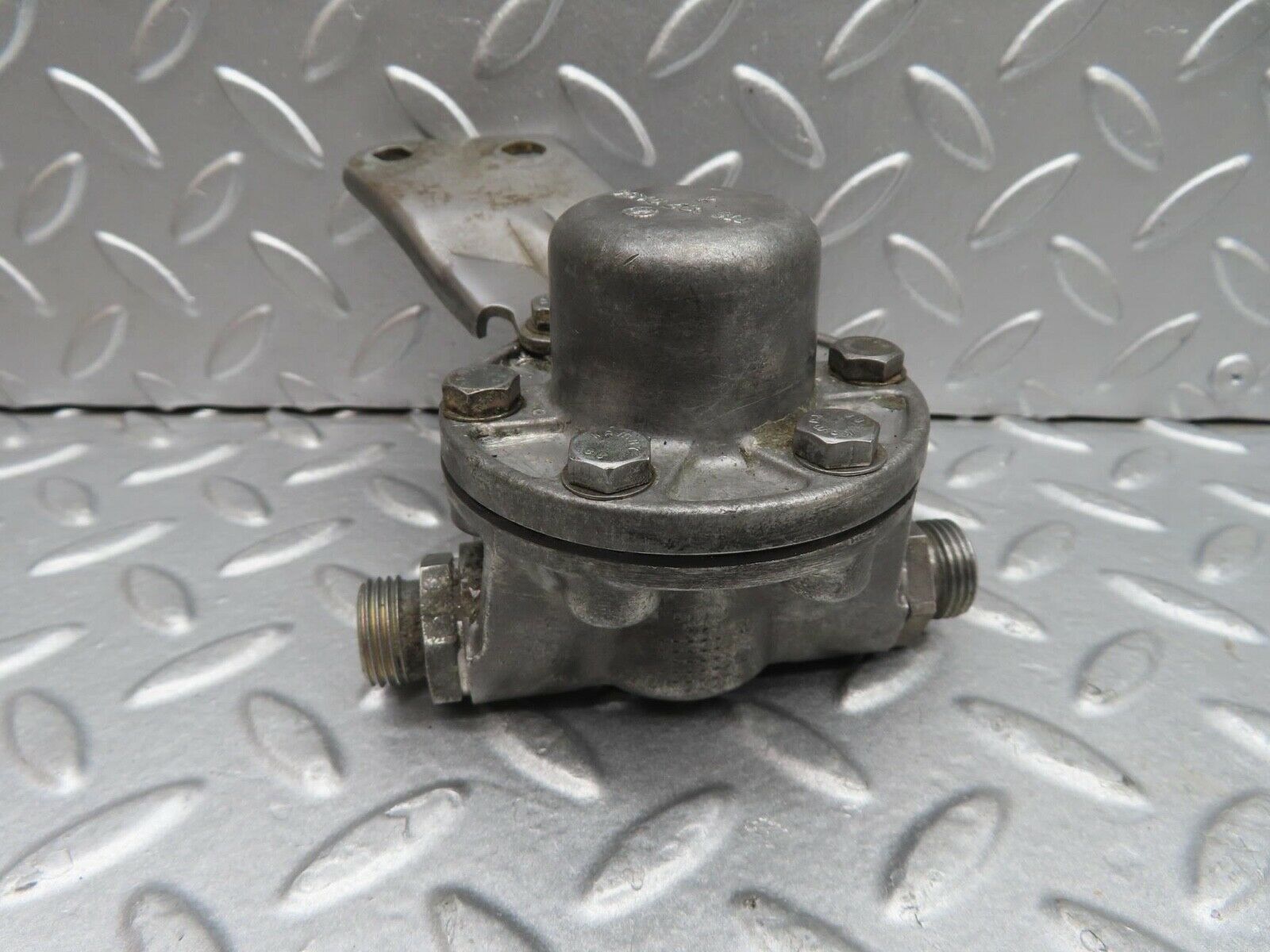 14389 Mercedes-Benz W116 350SE Oil Pressure Damper 1161870494